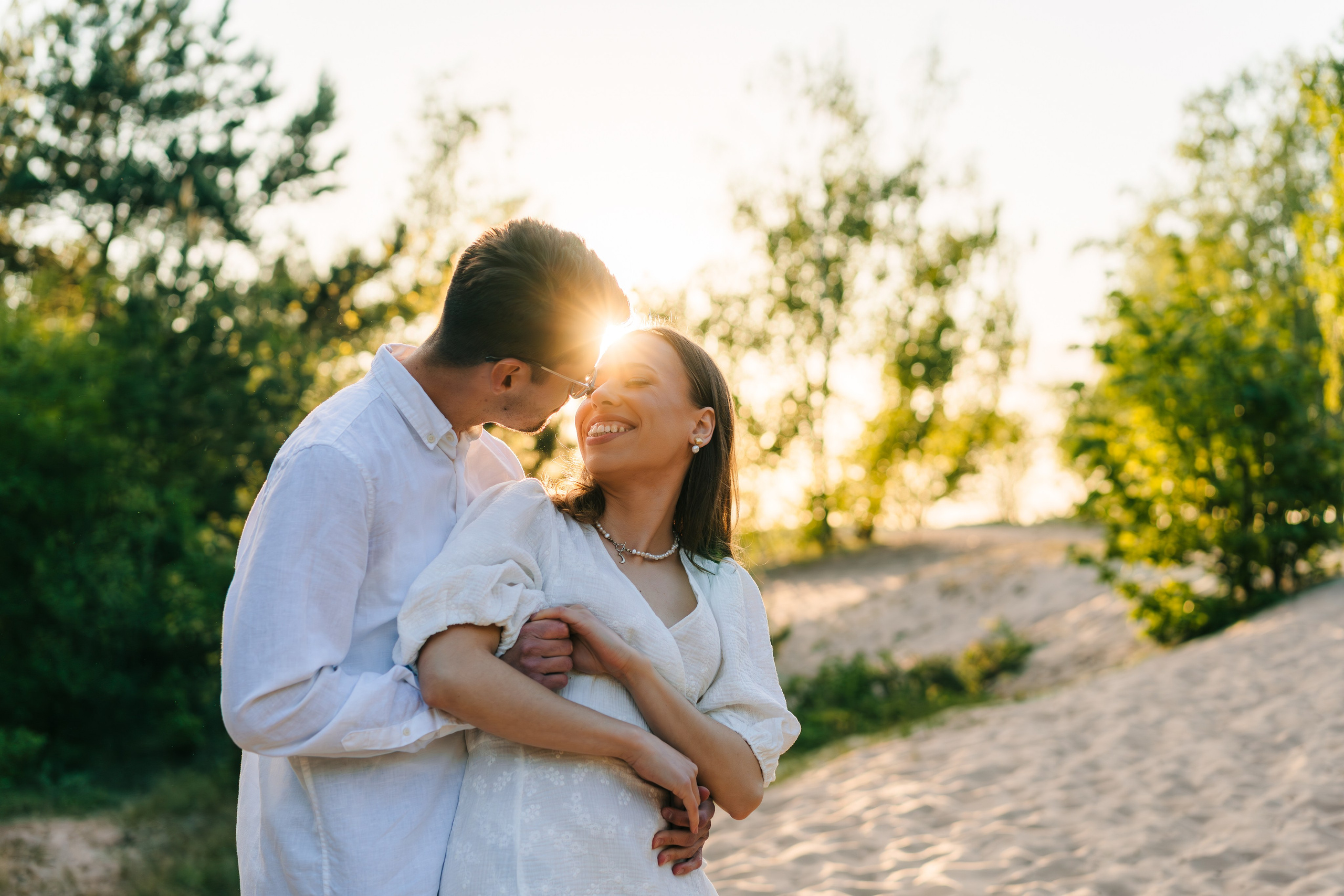 Karolina i Adrian, sesja narzeczeńska miejska i nad morzem. Fotograf ślubny & lifestyle Gdańsk, Karolina Baczewska
