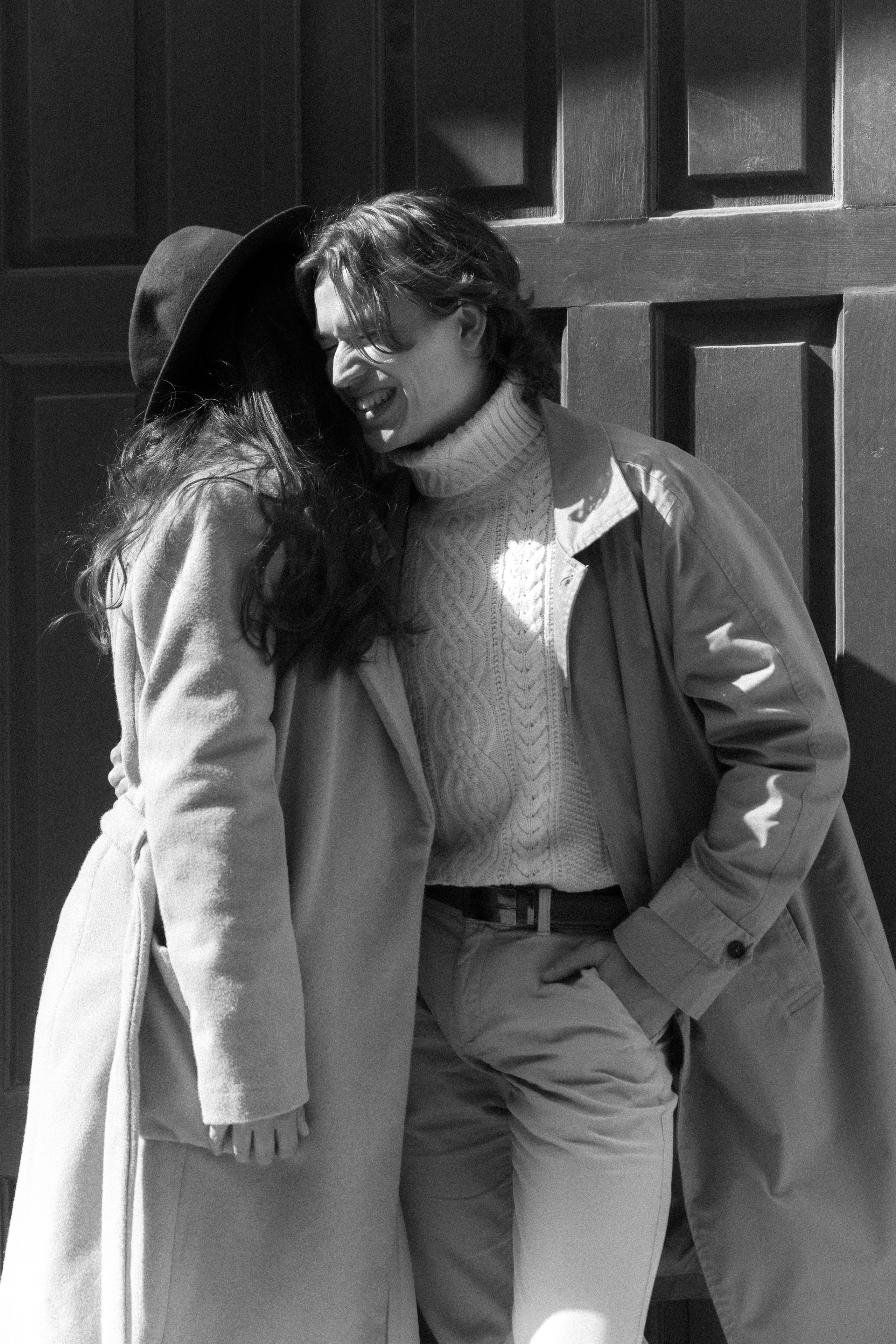 Pati i Szymon, miejska sesja love story. Fotograf ślubny & lifestyle Gdańsk, Karolina Baczewska