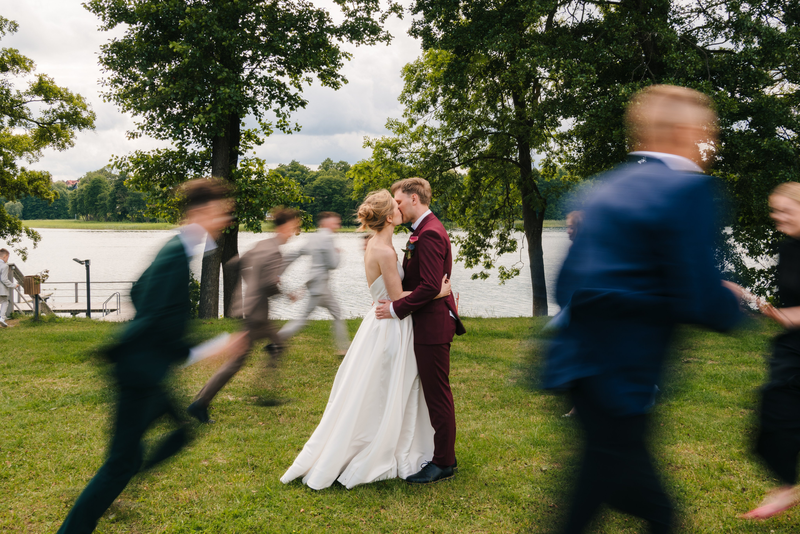 Marta i Cezary, Uroczysko Chmiel, zajawka. Fotograf ślubny & lifestyle Gdańsk, Karolina Baczewska