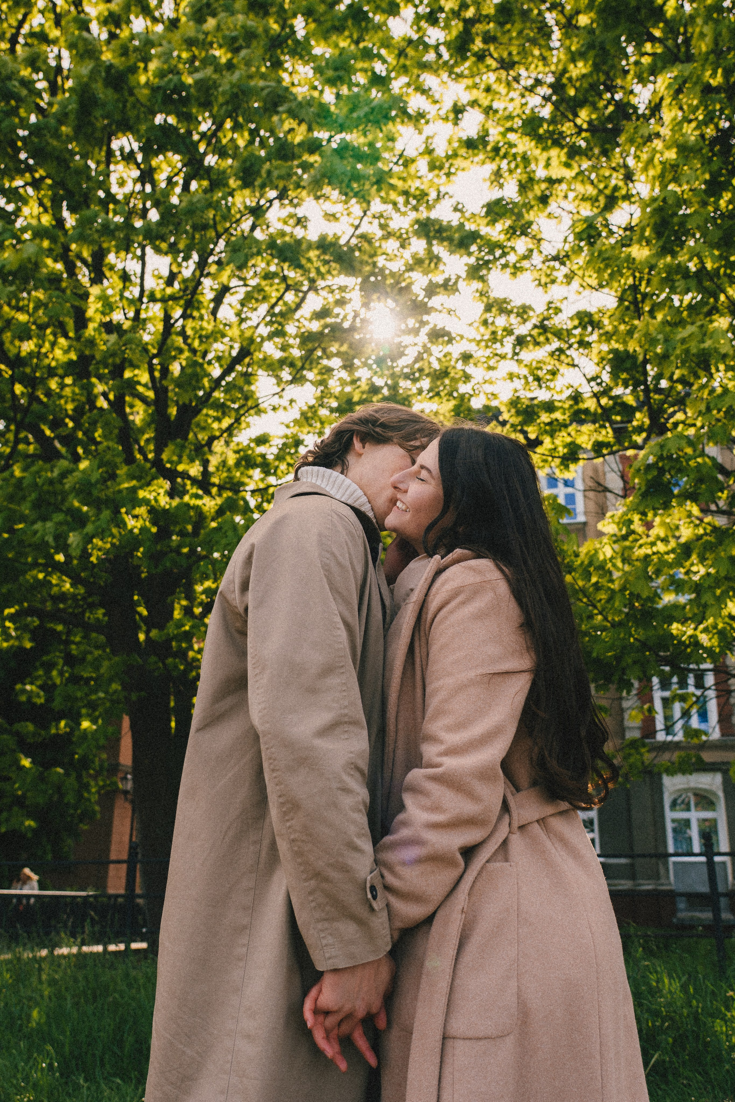 Pati i Szymon, miejska sesja love story. Fotograf ślubny & lifestyle Gdańsk, Karolina Baczewska