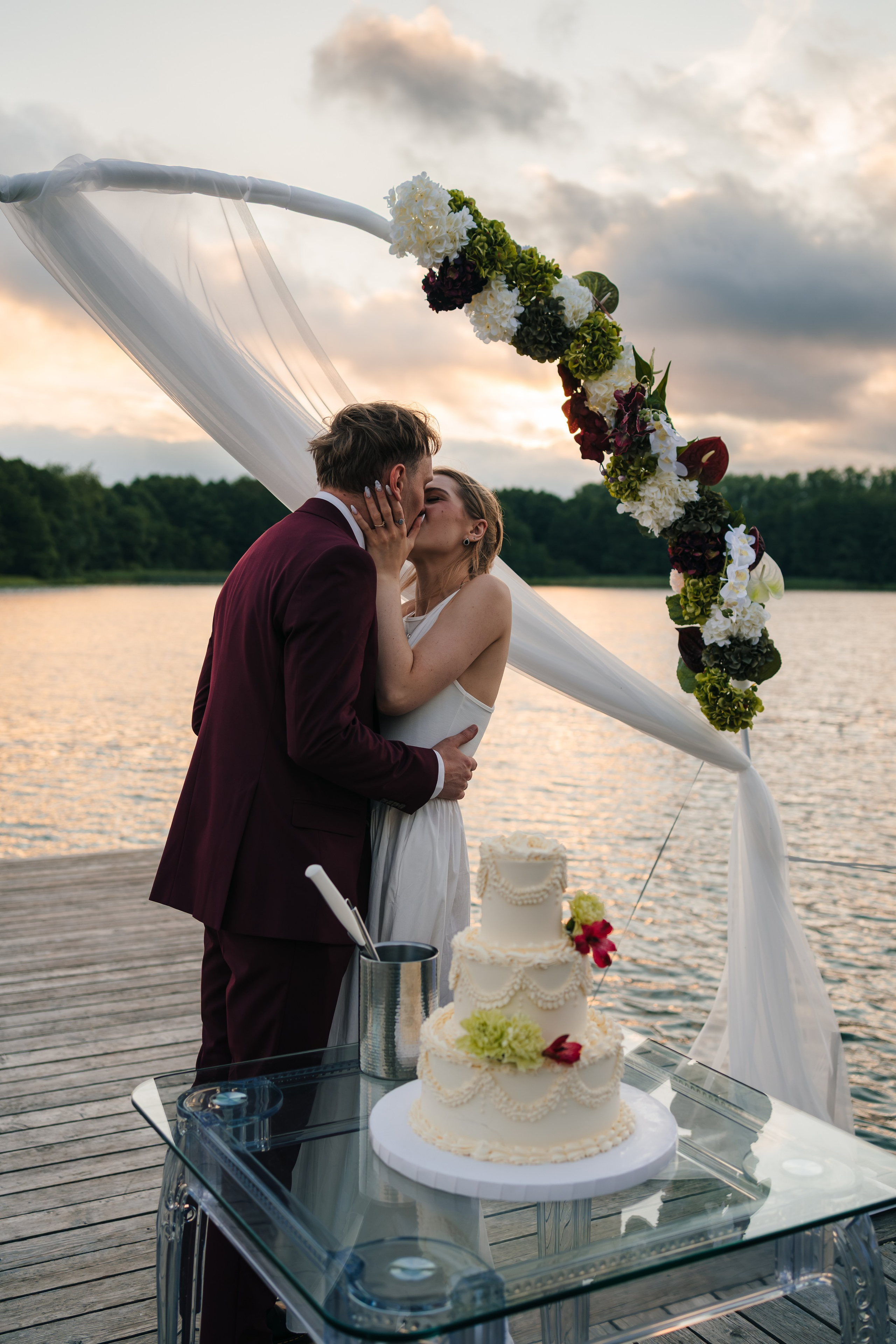 Marta i Cezary, Uroczysko Chmiel, zajawka. Fotograf ślubny & lifestyle Gdańsk, Karolina Baczewska