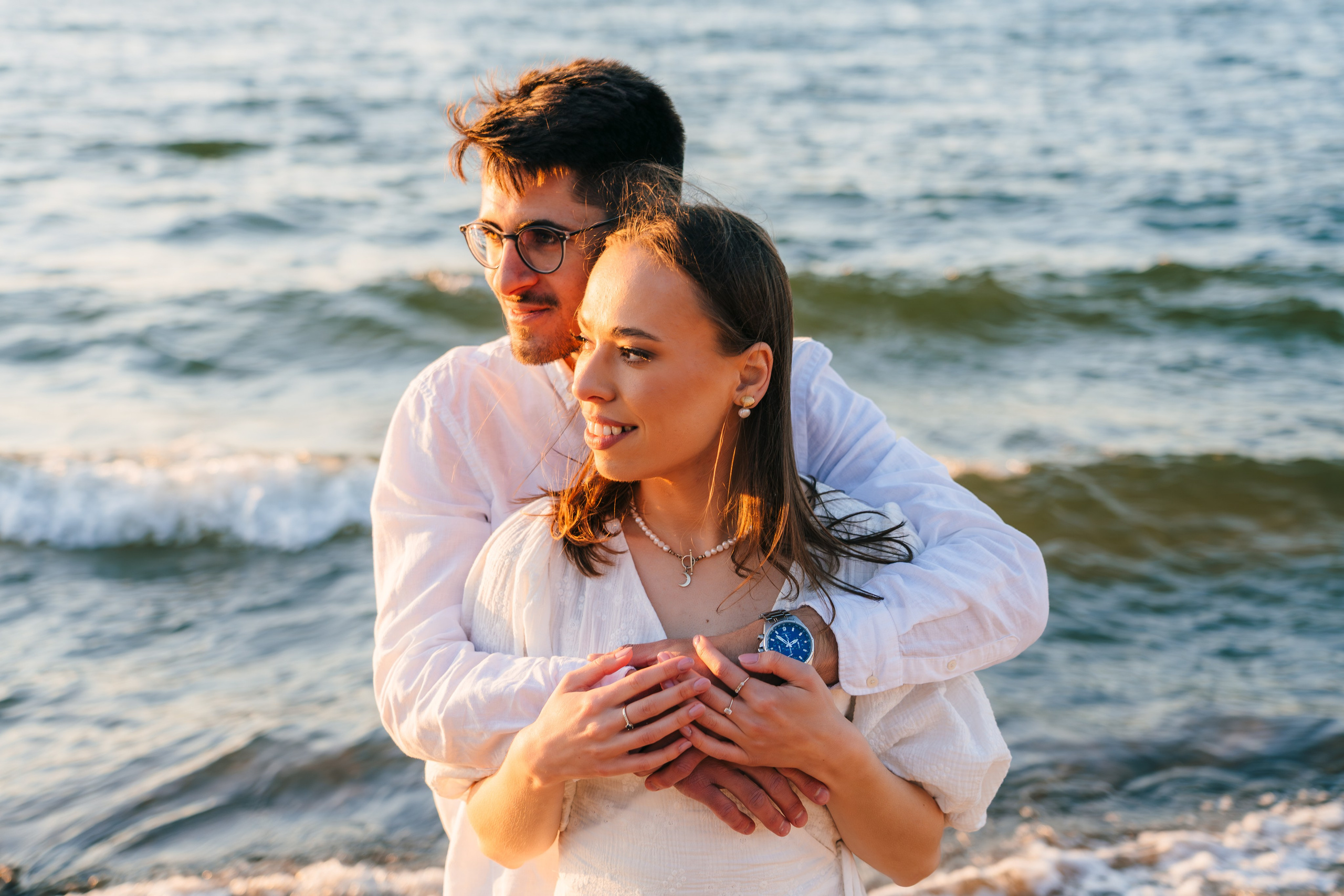 Karolina i Adrian, sesja narzeczeńska miejska i nad morzem. Fotograf ślubny & lifestyle Gdańsk, Karolina Baczewska