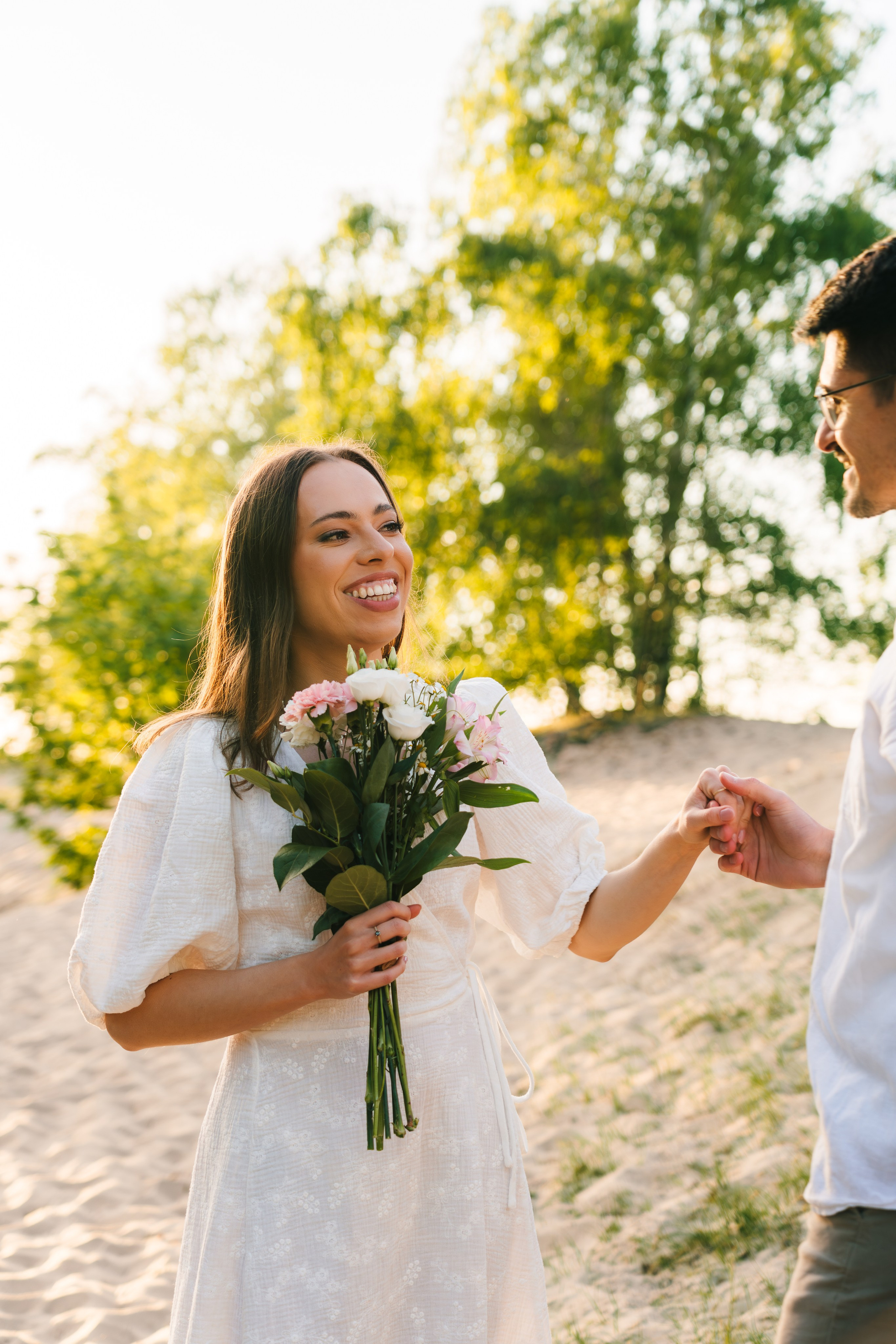 Karolina i Adrian, sesja narzeczeńska miejska i nad morzem. Fotograf ślubny & lifestyle Gdańsk, Karolina Baczewska