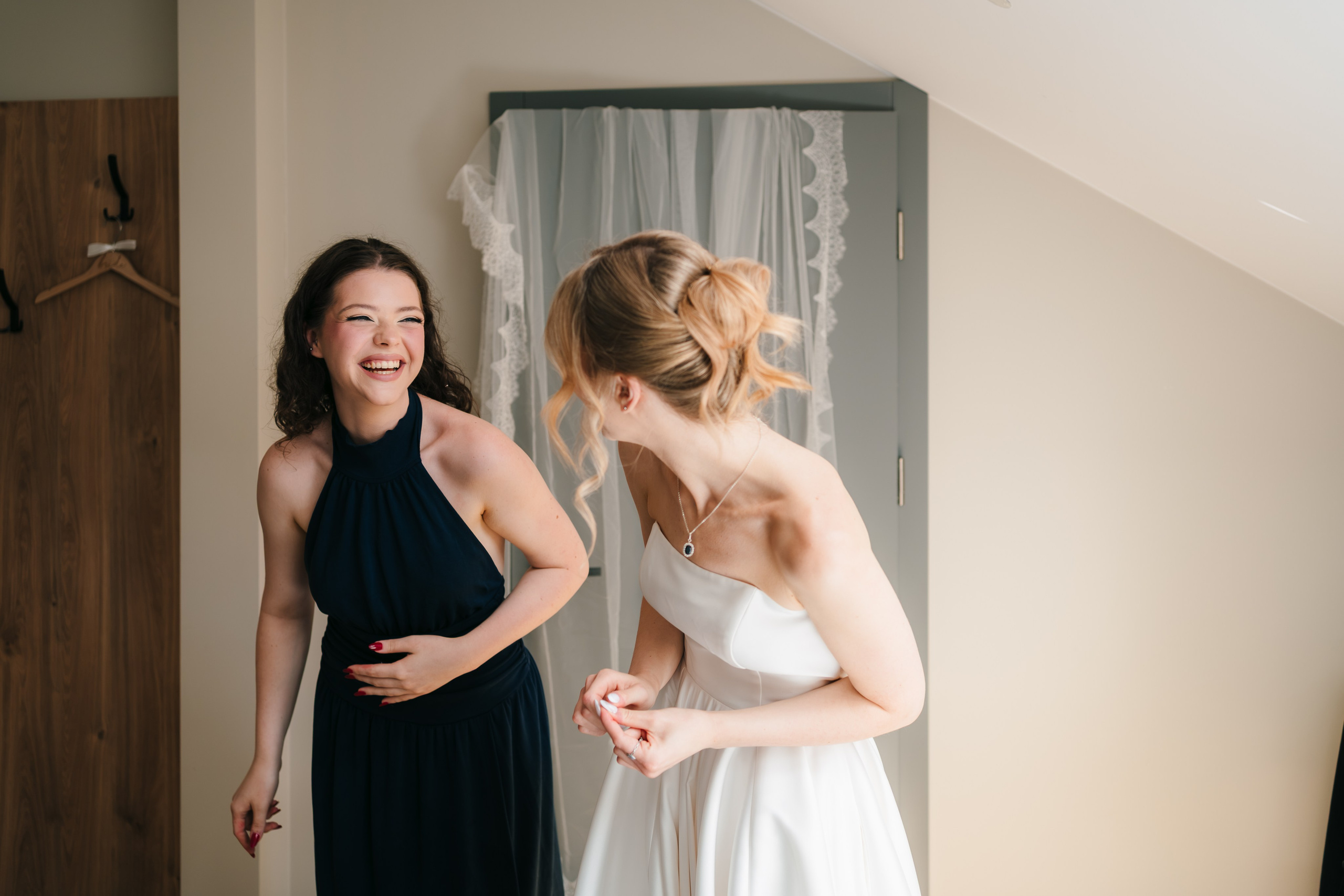 Marta i Cezary, Uroczysko Chmiel, zajawka. Fotograf ślubny & lifestyle Gdańsk, Karolina Baczewska