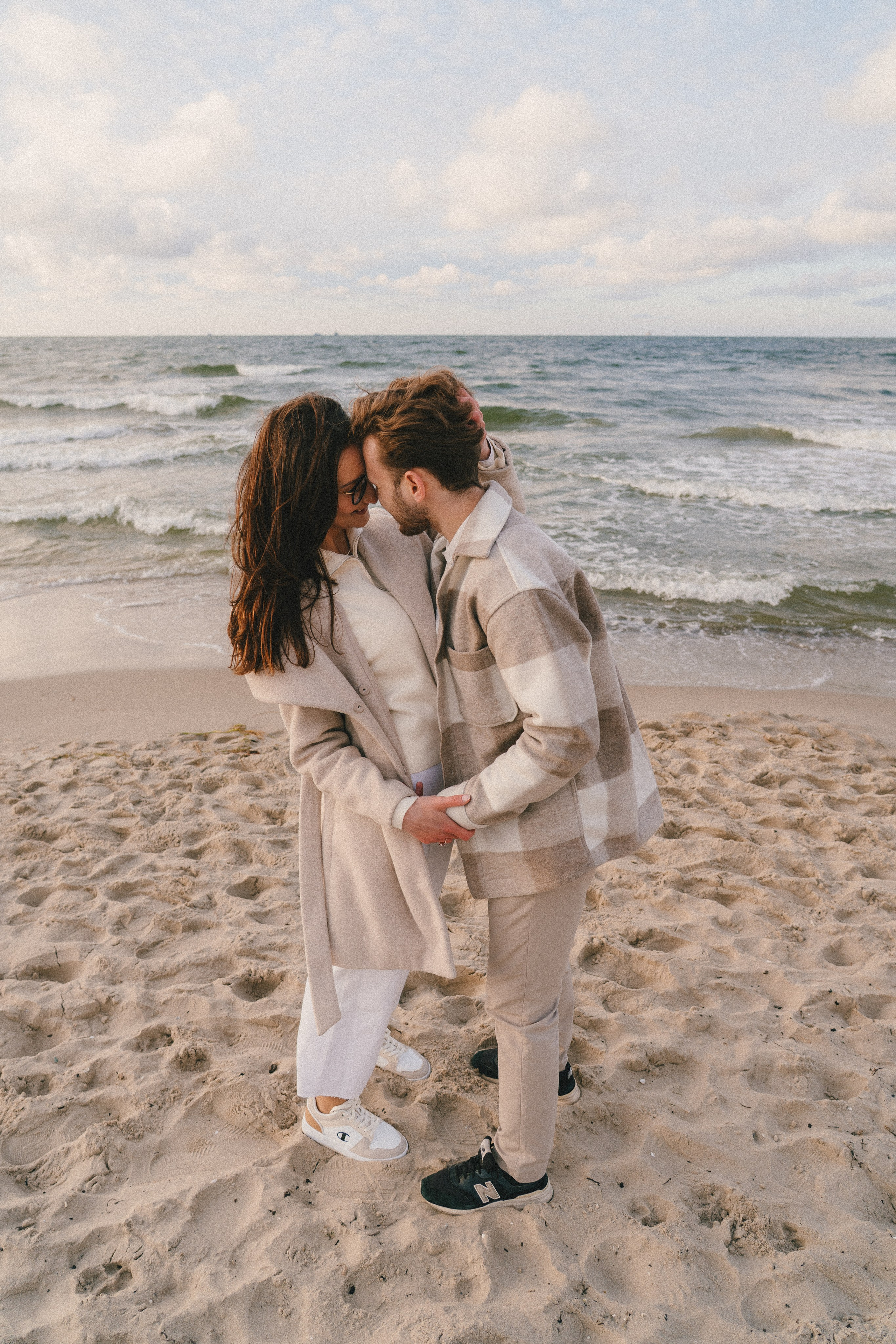 Kinga i Janek, love story nad morzem. Fotograf ślubny & lifestyle Gdańsk, Karolina Baczewska