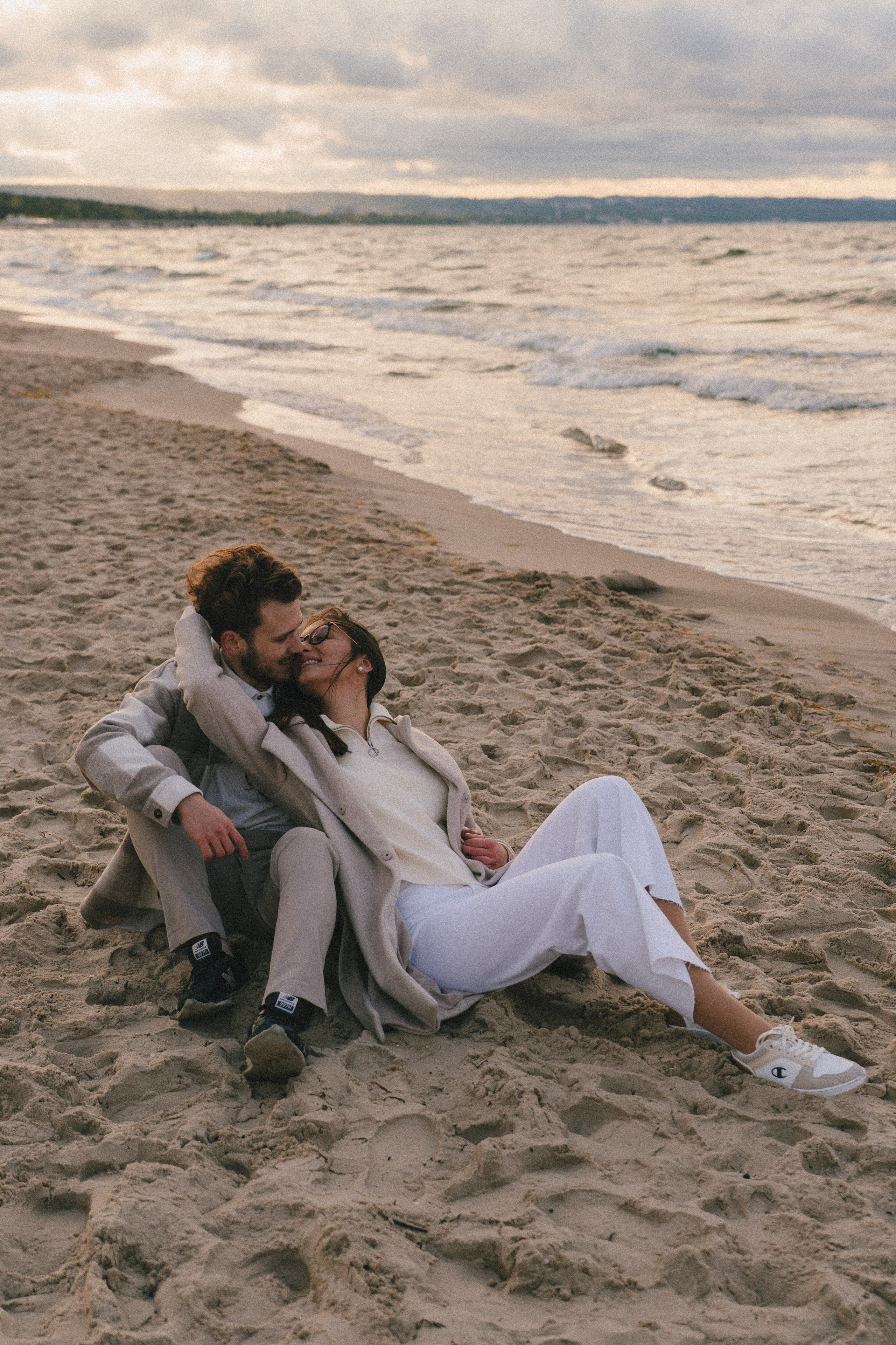 Kinga i Janek, love story nad morzem. Fotograf ślubny & lifestyle Gdańsk, Karolina Baczewska