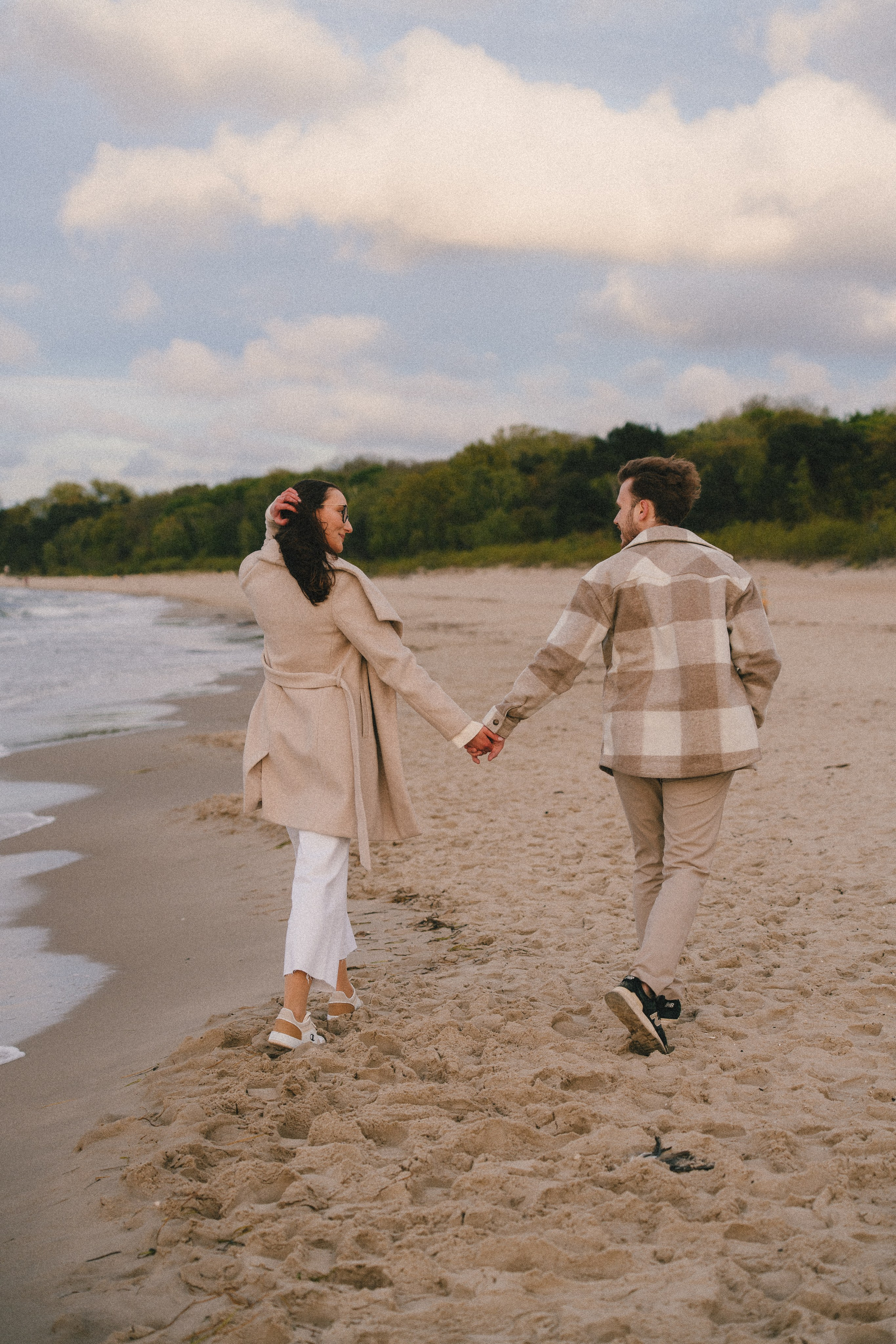 Kinga i Janek, love story nad morzem. Fotograf ślubny & lifestyle Gdańsk, Karolina Baczewska