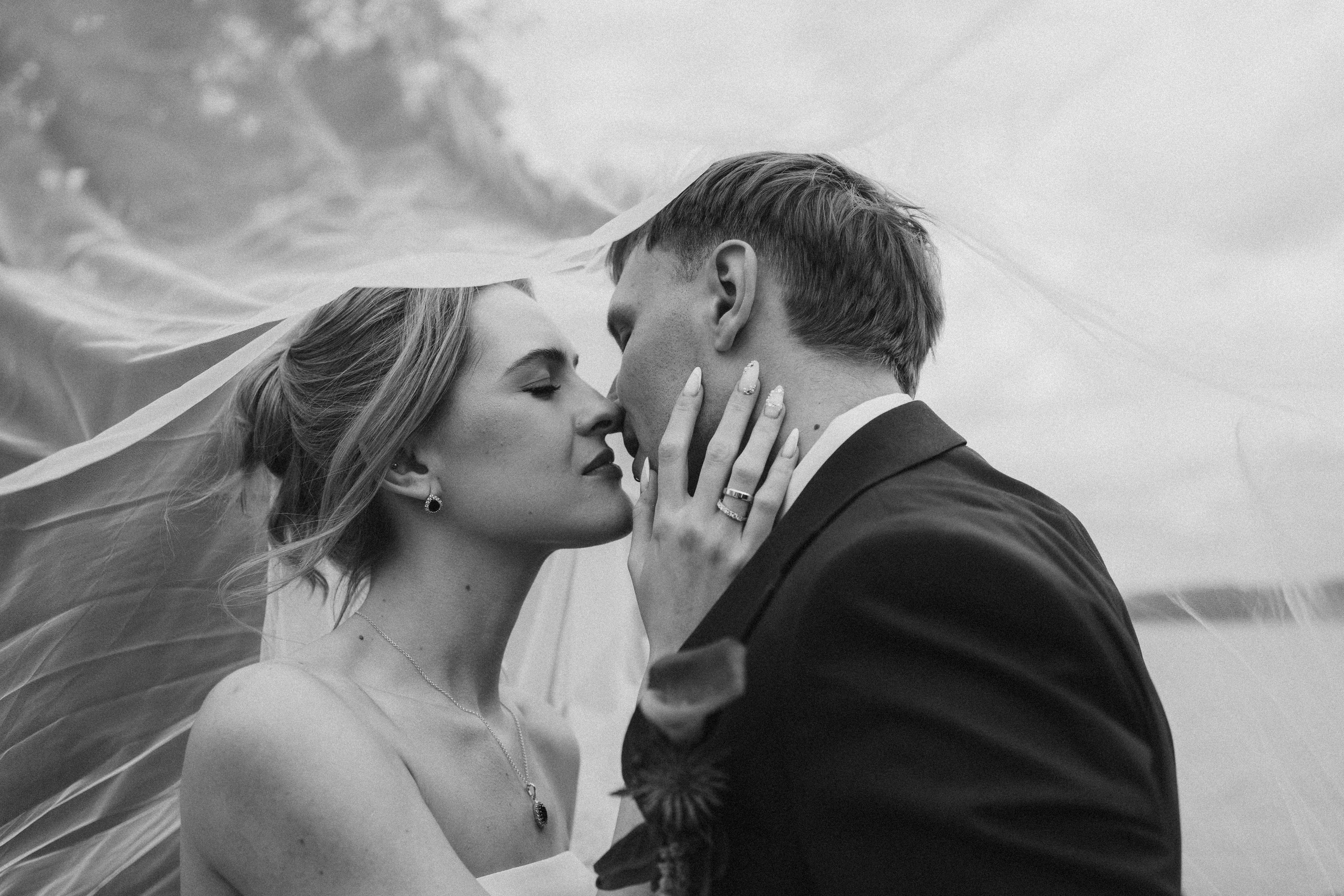 Marta i Cezary, Uroczysko Chmiel, zajawka. Fotograf ślubny & lifestyle Gdańsk, Karolina Baczewska