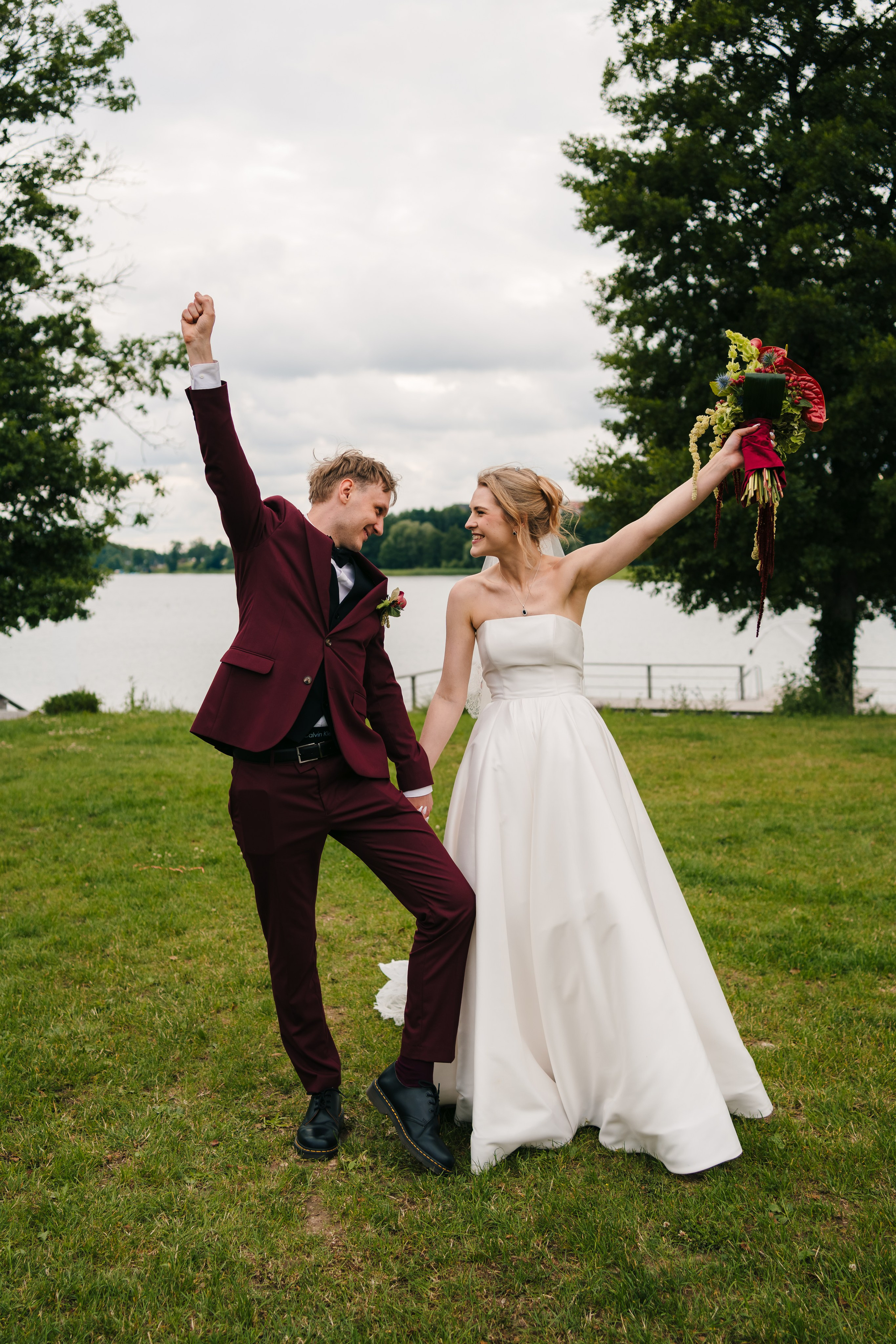 Marta i Cezary, Uroczysko Chmiel, zajawka. Fotograf ślubny & lifestyle Gdańsk, Karolina Baczewska