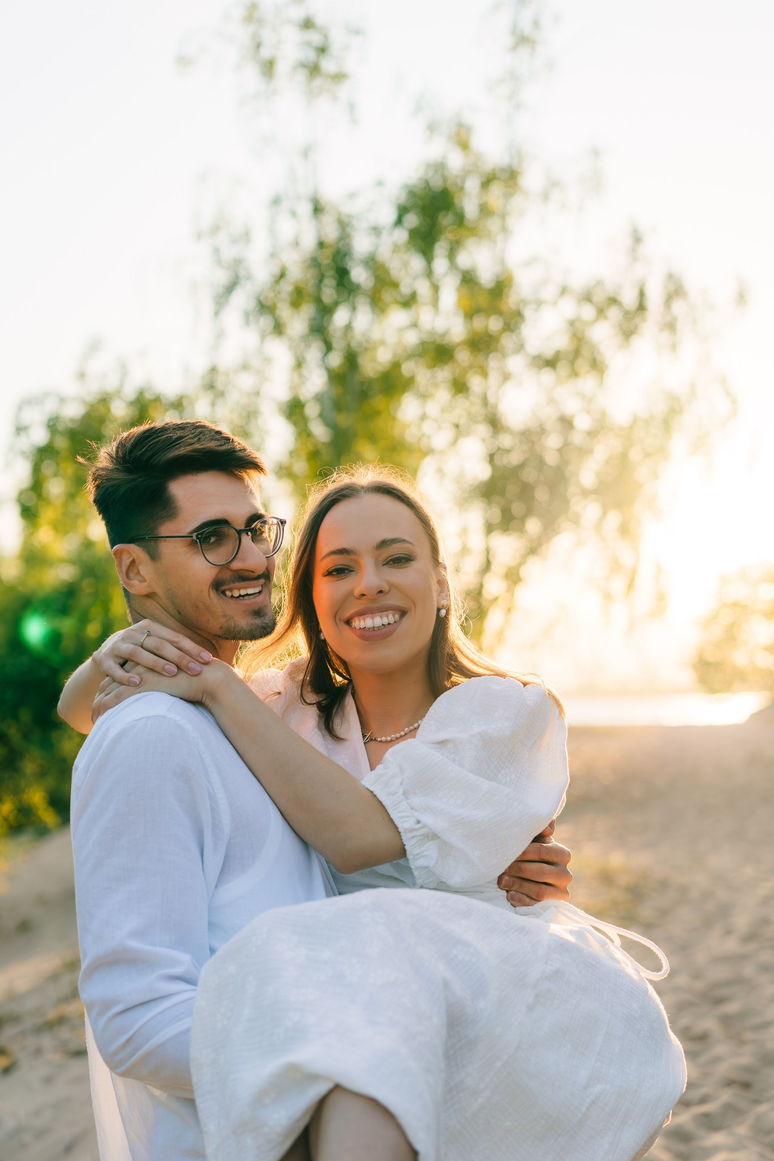 Karolina i Adrian, sesja narzeczeńska miejska i nad morzem. Fotograf ślubny & lifestyle Gdańsk, Karolina Baczewska