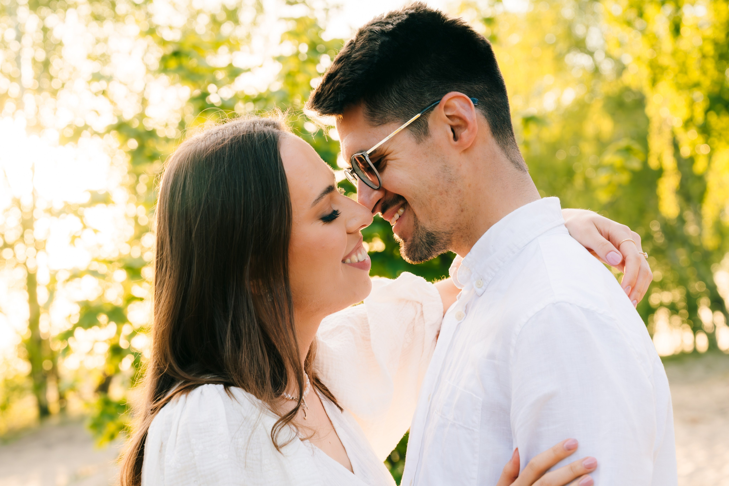 Karolina i Adrian, sesja narzeczeńska miejska i nad morzem. Fotograf ślubny & lifestyle Gdańsk, Karolina Baczewska