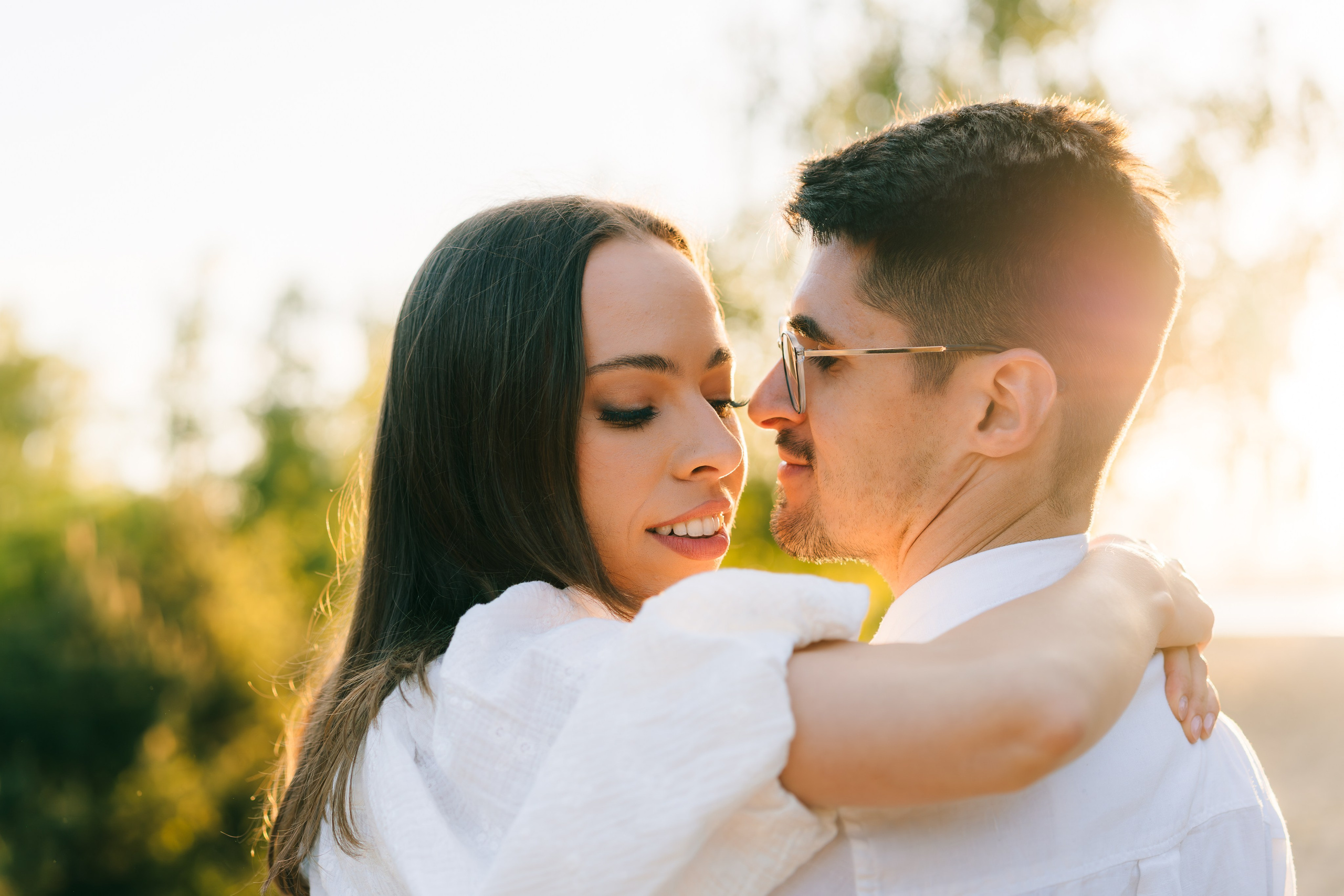 Karolina i Adrian, sesja narzeczeńska miejska i nad morzem. Fotograf ślubny & lifestyle Gdańsk, Karolina Baczewska