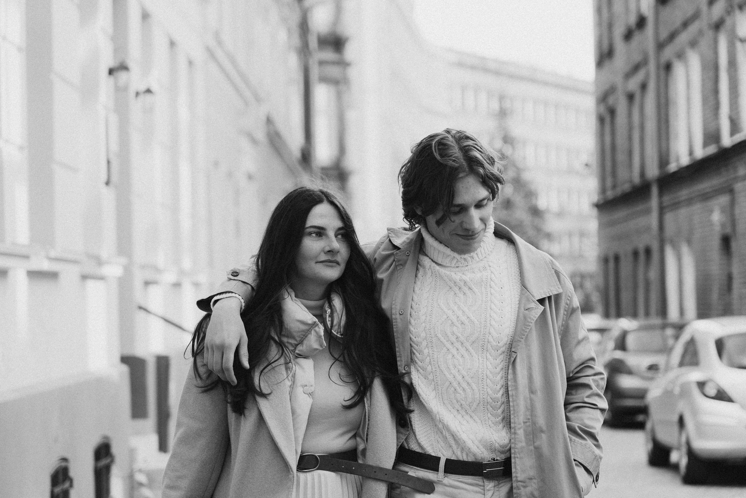 Pati i Szymon, miejska sesja love story. Fotograf ślubny & lifestyle Gdańsk, Karolina Baczewska