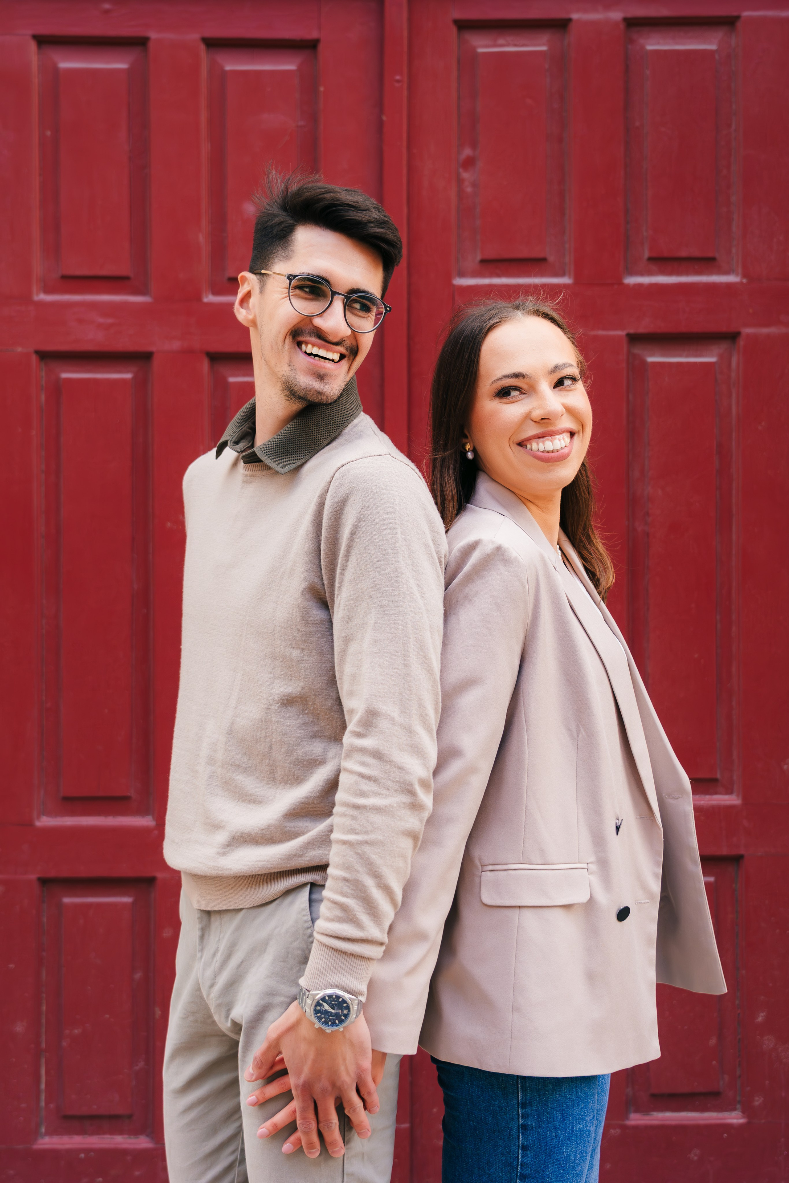 Karolina i Adrian, sesja narzeczeńska miejska i nad morzem. Fotograf ślubny & lifestyle Gdańsk, Karolina Baczewska