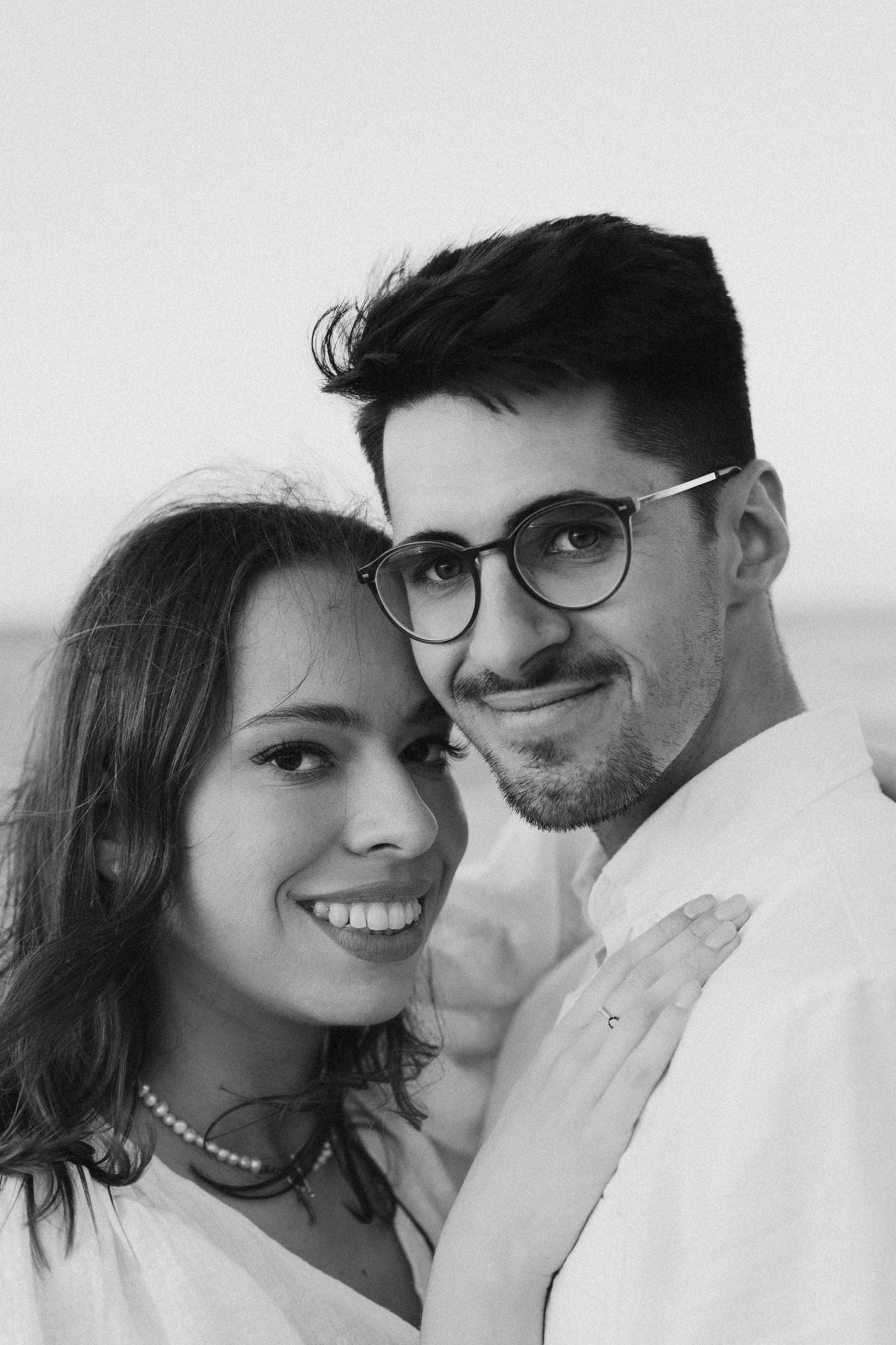 Karolina i Adrian, sesja narzeczeńska miejska i nad morzem. Fotograf ślubny & lifestyle Gdańsk, Karolina Baczewska