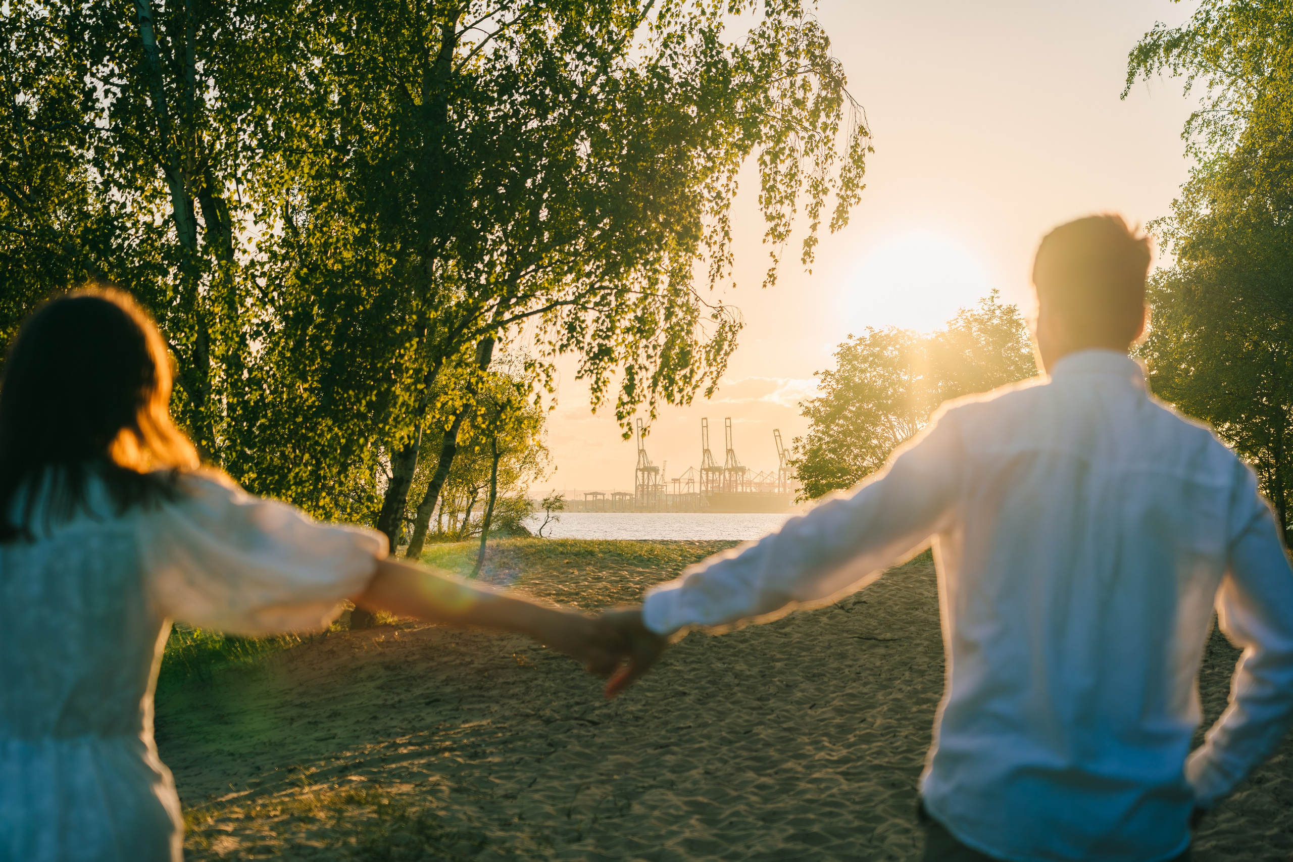 Karolina i Adrian, sesja narzeczeńska miejska i nad morzem. Fotograf ślubny & lifestyle Gdańsk, Karolina Baczewska