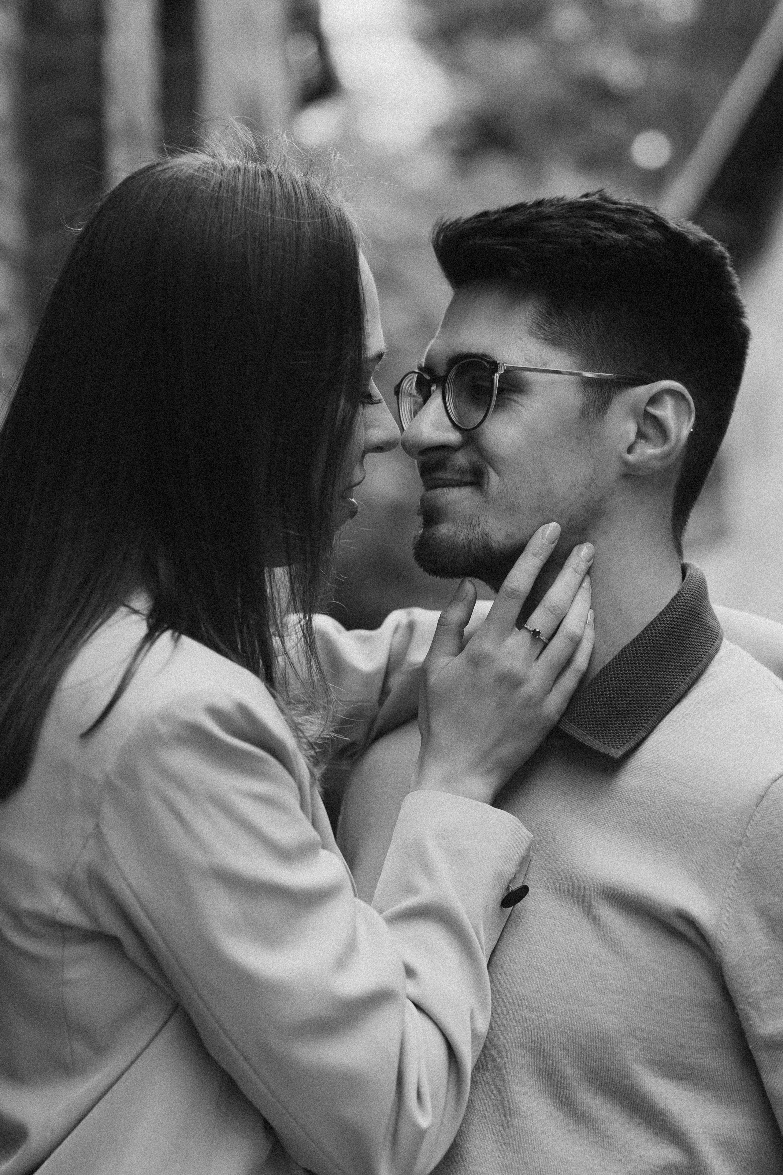 Karolina i Adrian, sesja narzeczeńska miejska i nad morzem. Fotograf ślubny & lifestyle Gdańsk, Karolina Baczewska