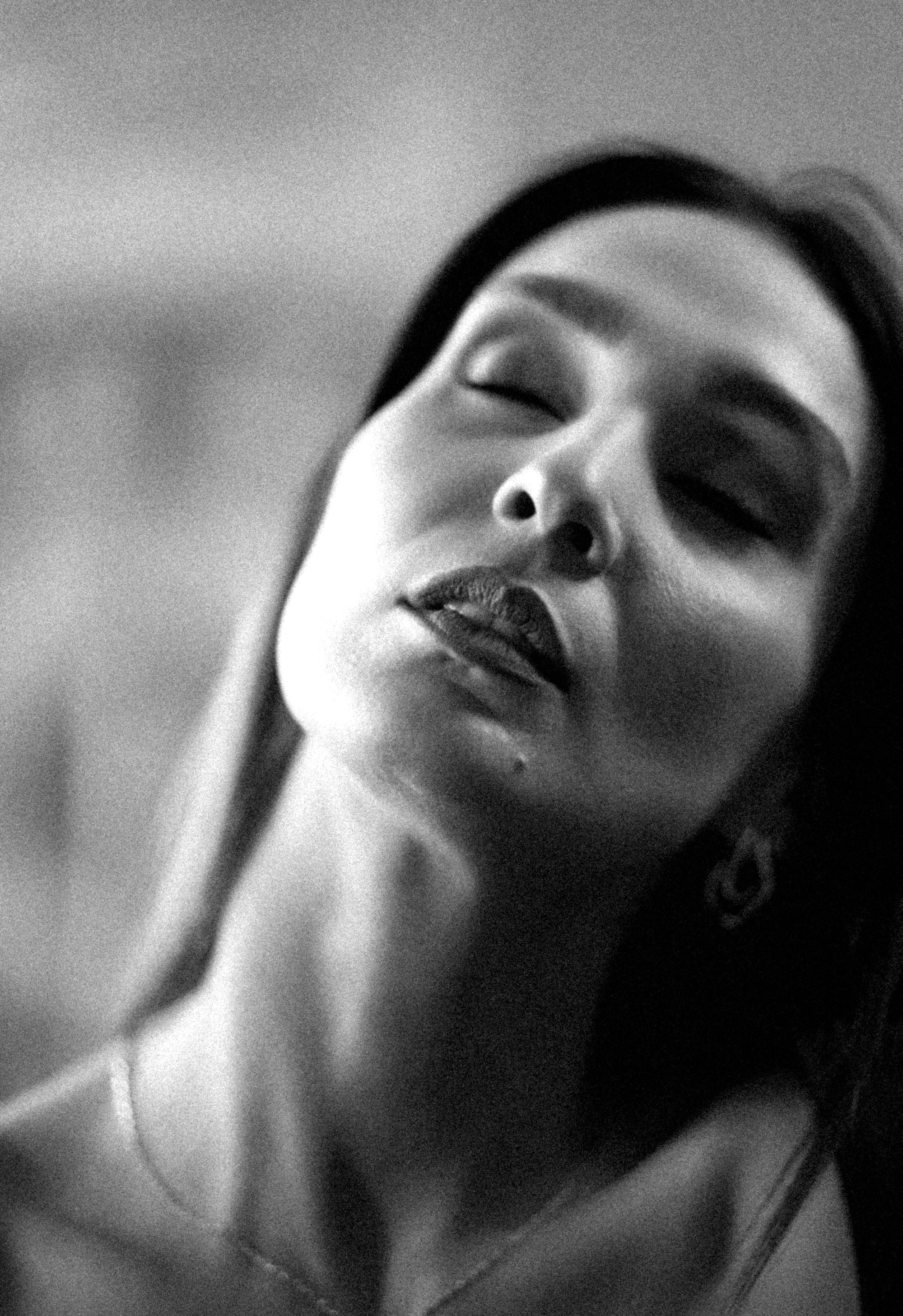 Singles. BNW Around Photography