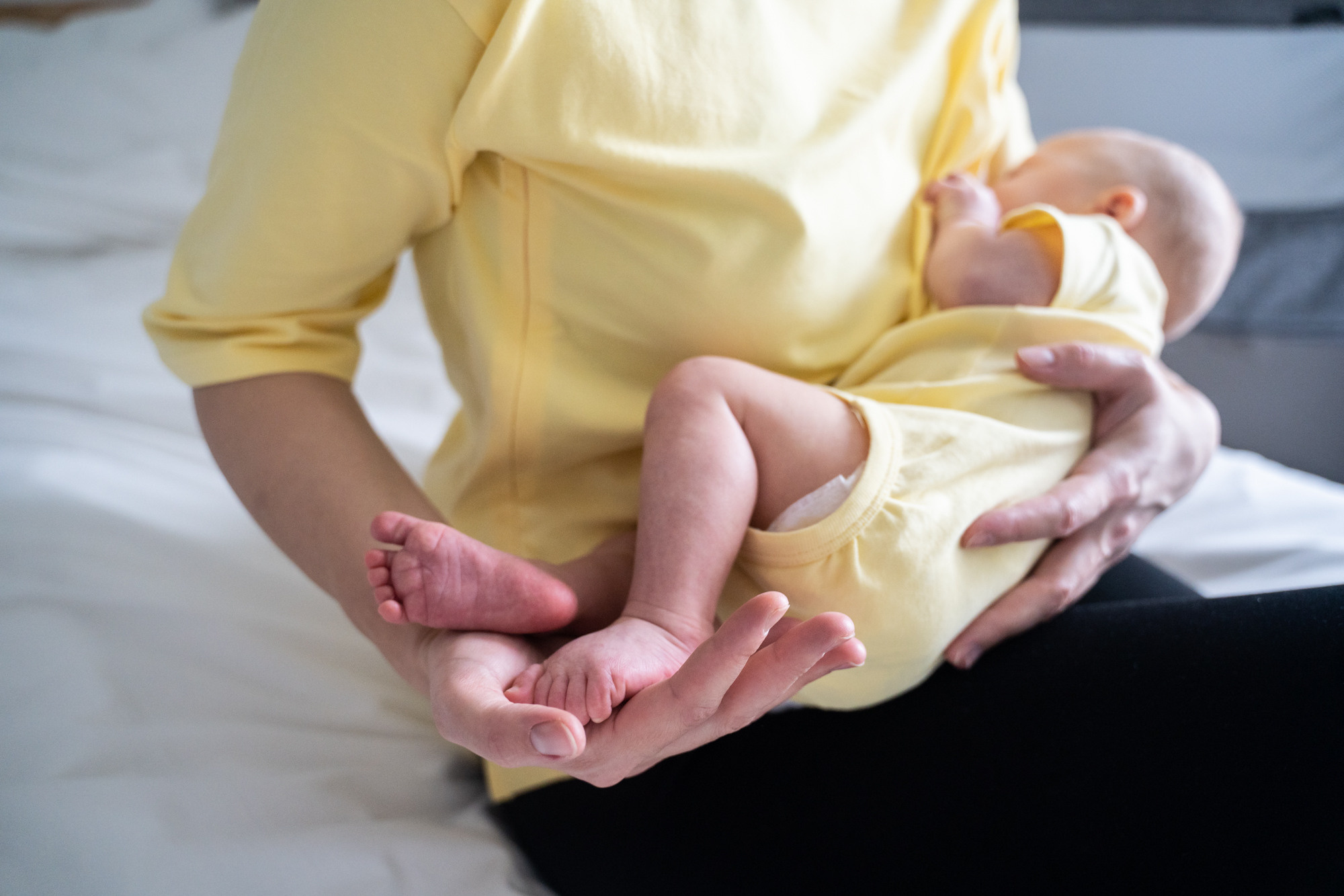Mariya and little Nico. Nina Janeckova Fotografin und Videografin am Bodensee