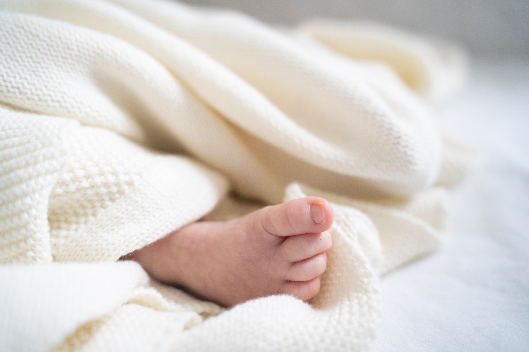 Mariya and little Nico. Nina Janeckova Fotografin und Videografin am Bodensee