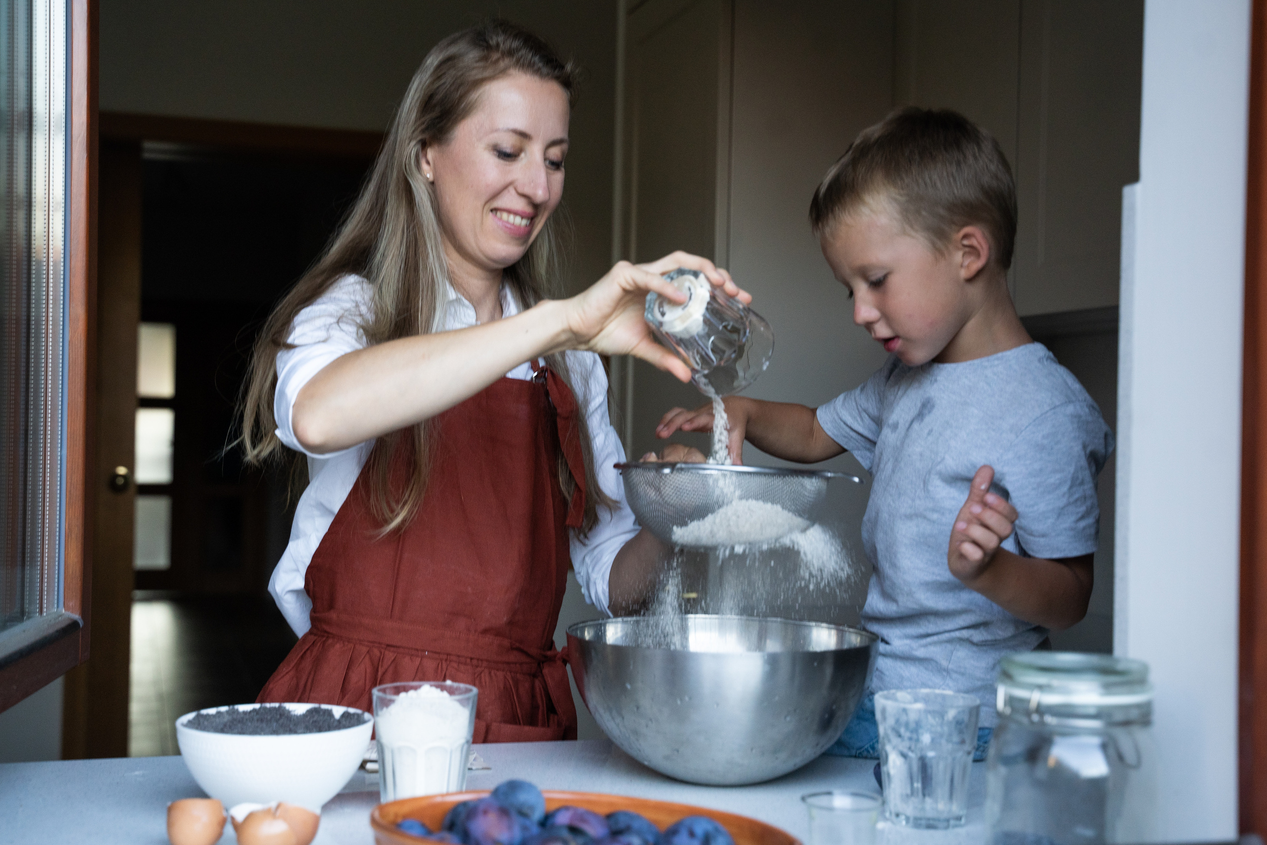 Olga and her children. Nina Janeckova Fotografin und Videografin am Bodensee