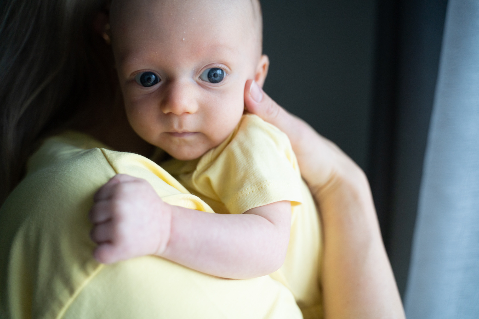 Mariya and little Nico. Nina Janeckova Fotografin und Videografin am Bodensee