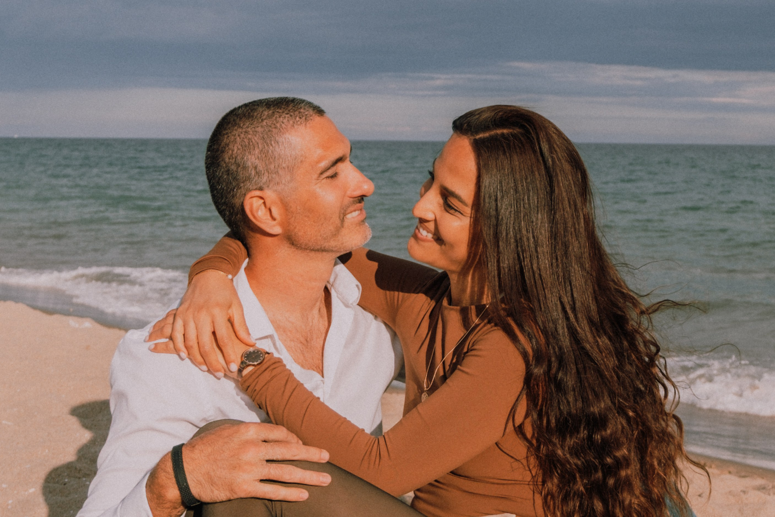 Sesión familiar en la playa. Fotografía profesional en Calafell - Elena Medvedeva