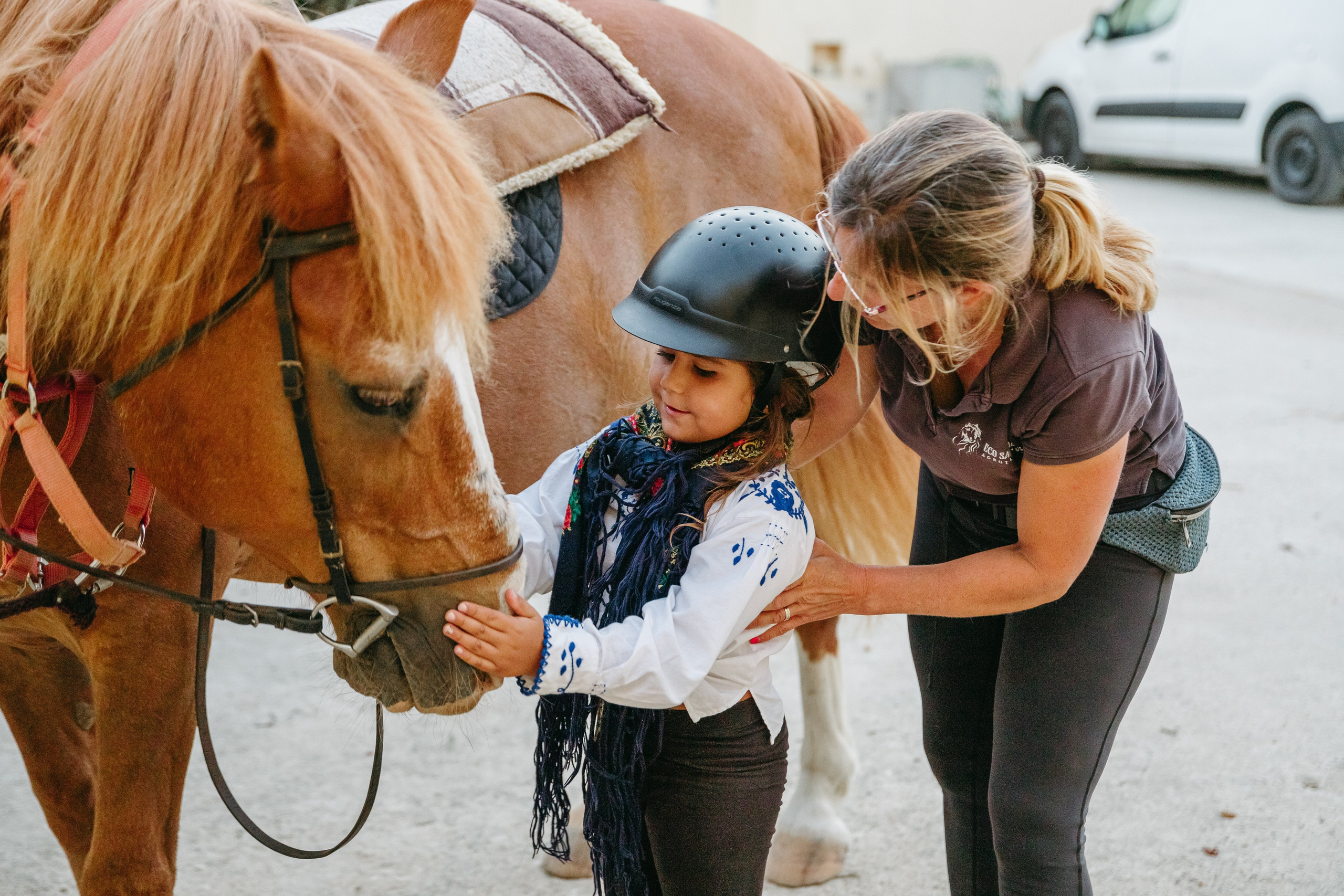 Marlene & Tiago com filhos. Passeios a Cavalo na Praia Peniche | Eco Salgados Agroturismo