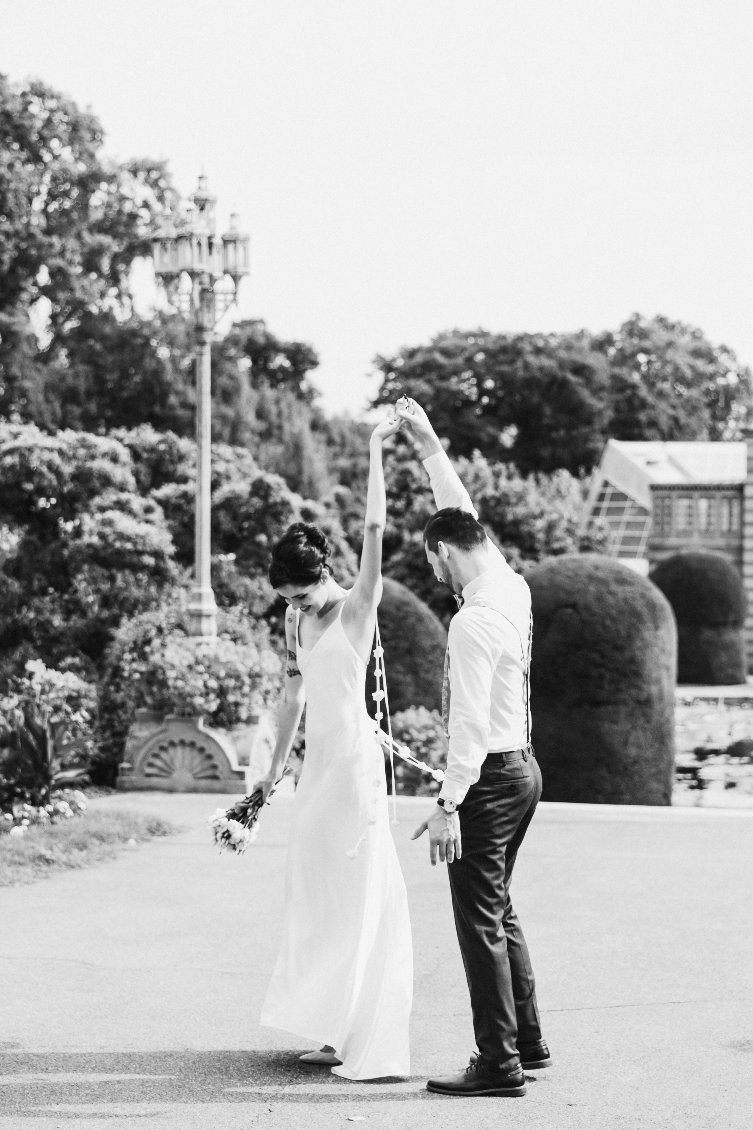 V und N. Valeria Pedanian Photography