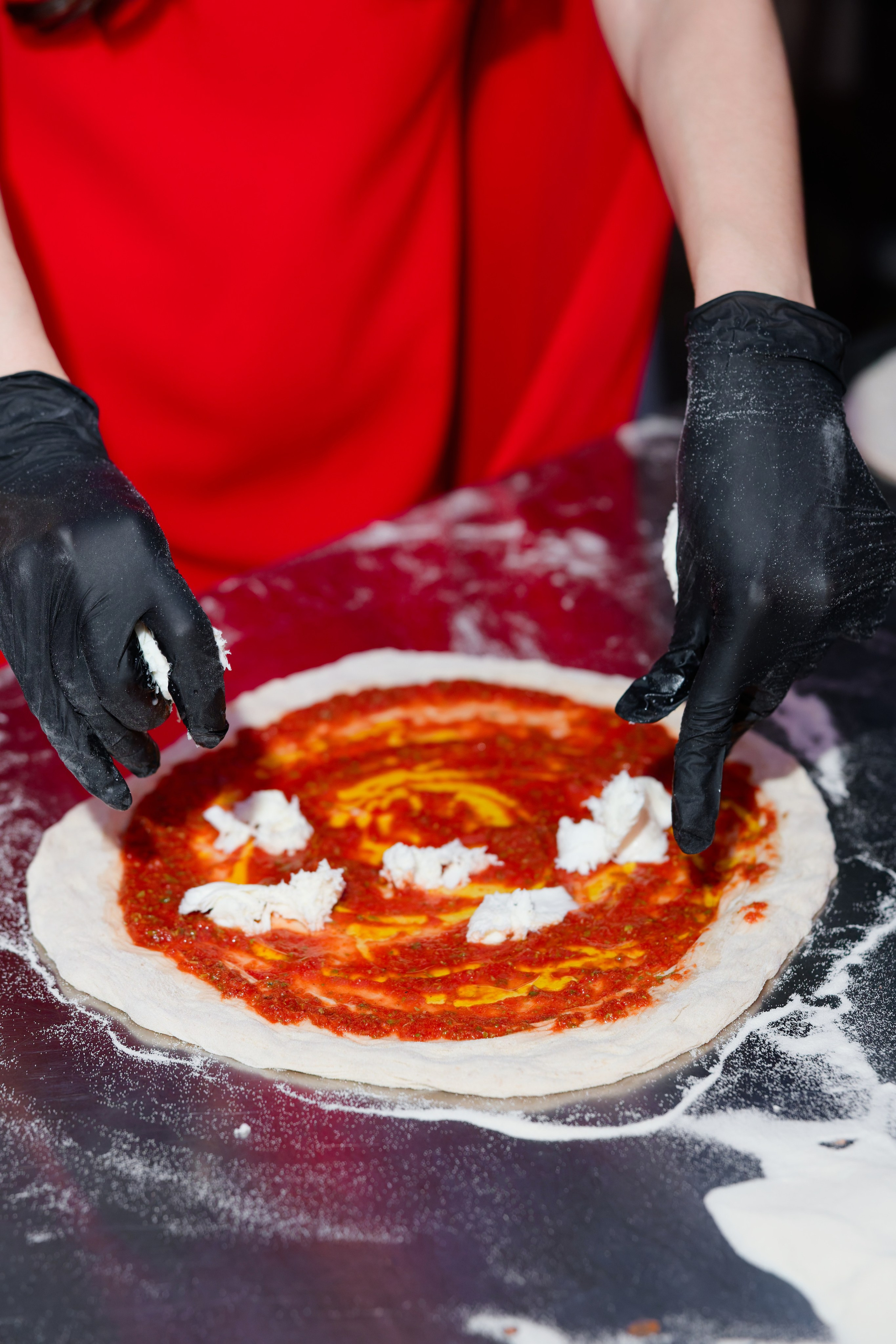 Pizza Party at Tenuta Massini, Florence, Italy. Destination Wedding Photographer — Nikita Burtsev