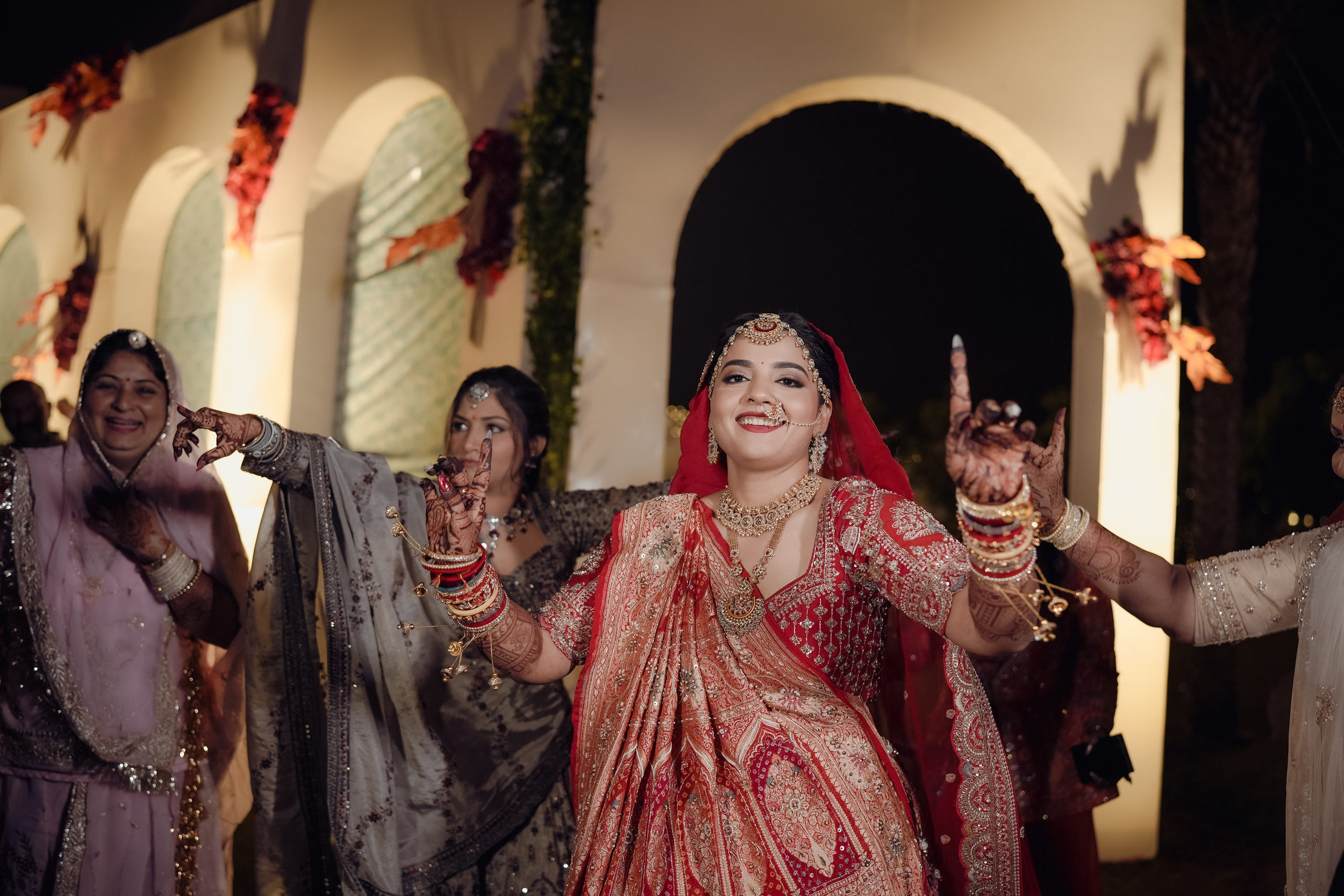 WEDDINGS. Love Emotions Weddings