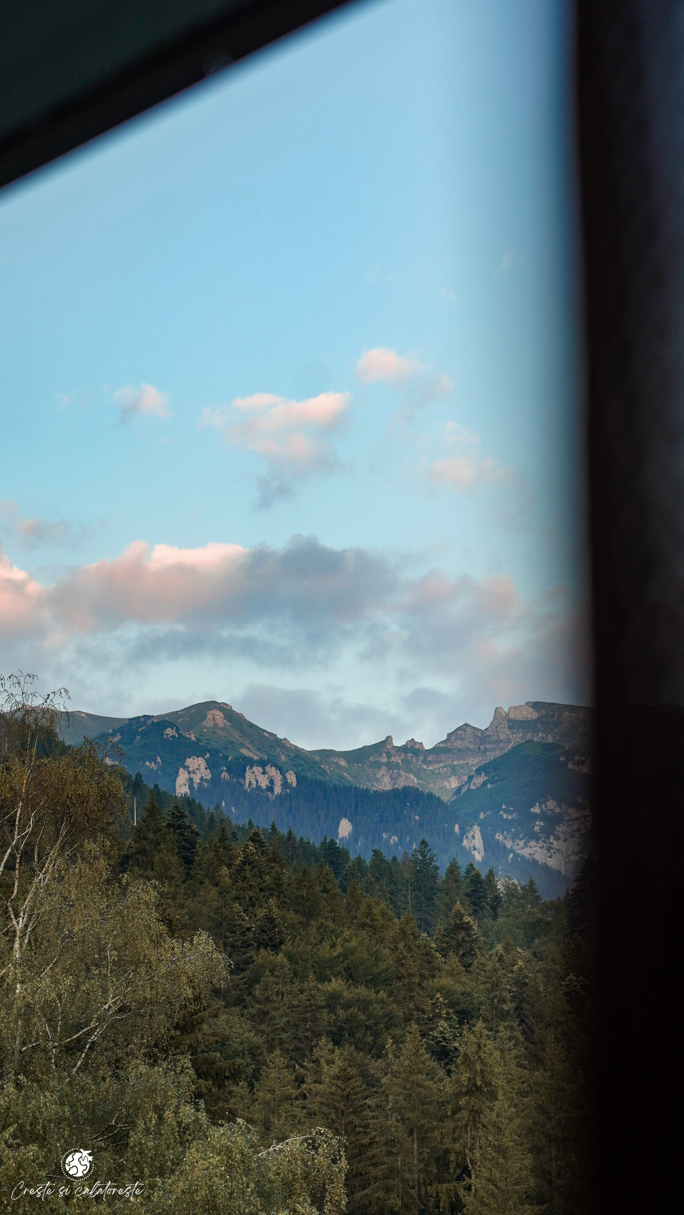 Bransilvania. Creste si calatoreste