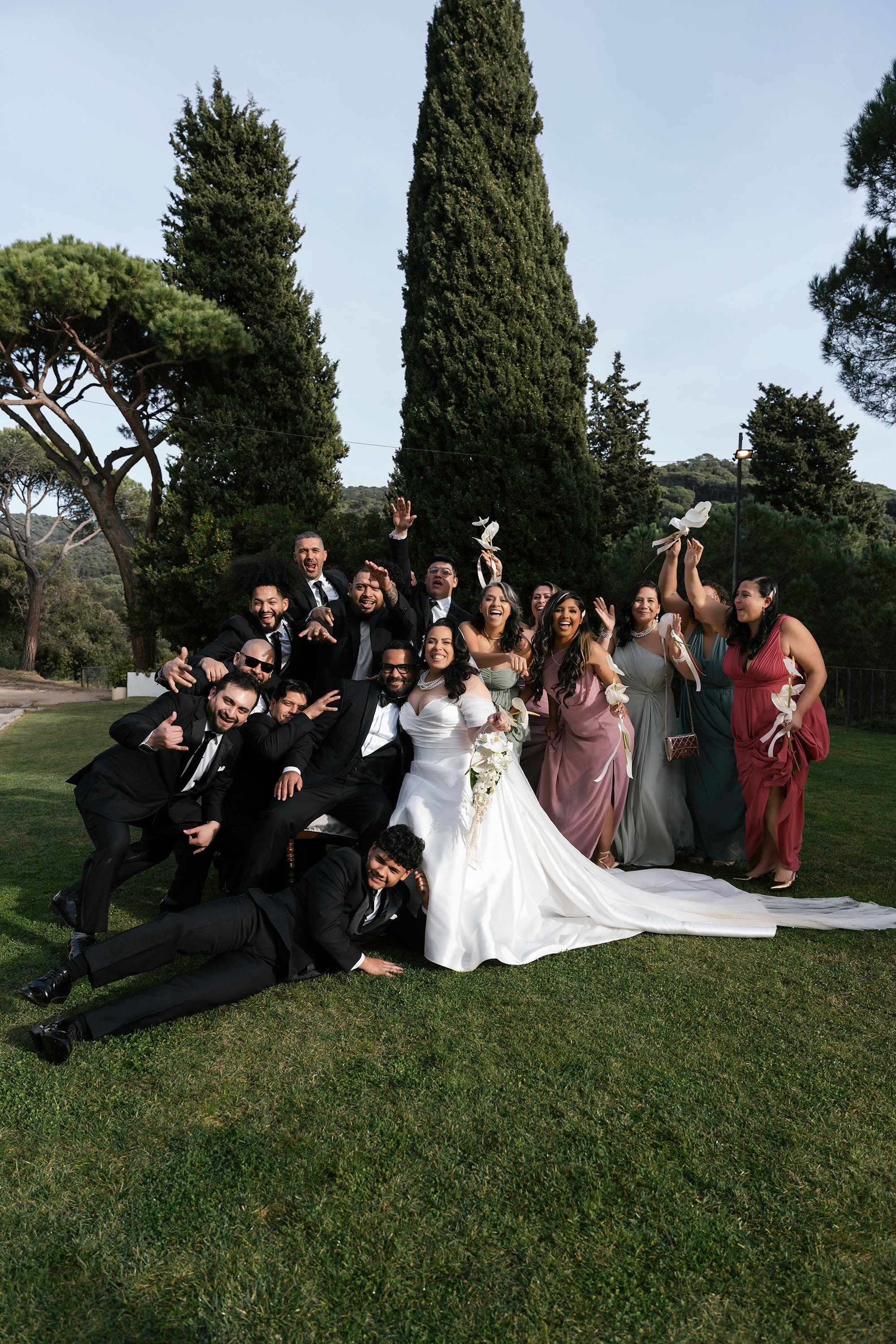 Donielle and Edwin. Fotógrafos de bodas de destino y creadores de contenido con base en España