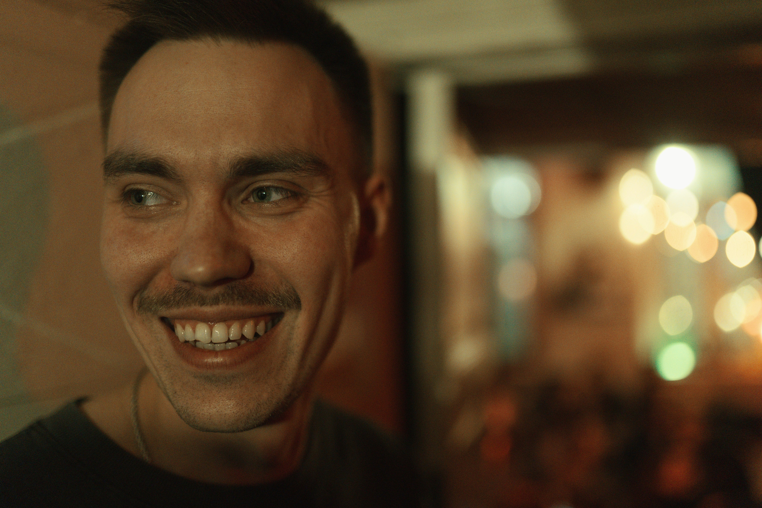 2024. Стрит-фотография, полная абсурда, идиотизма и красоты