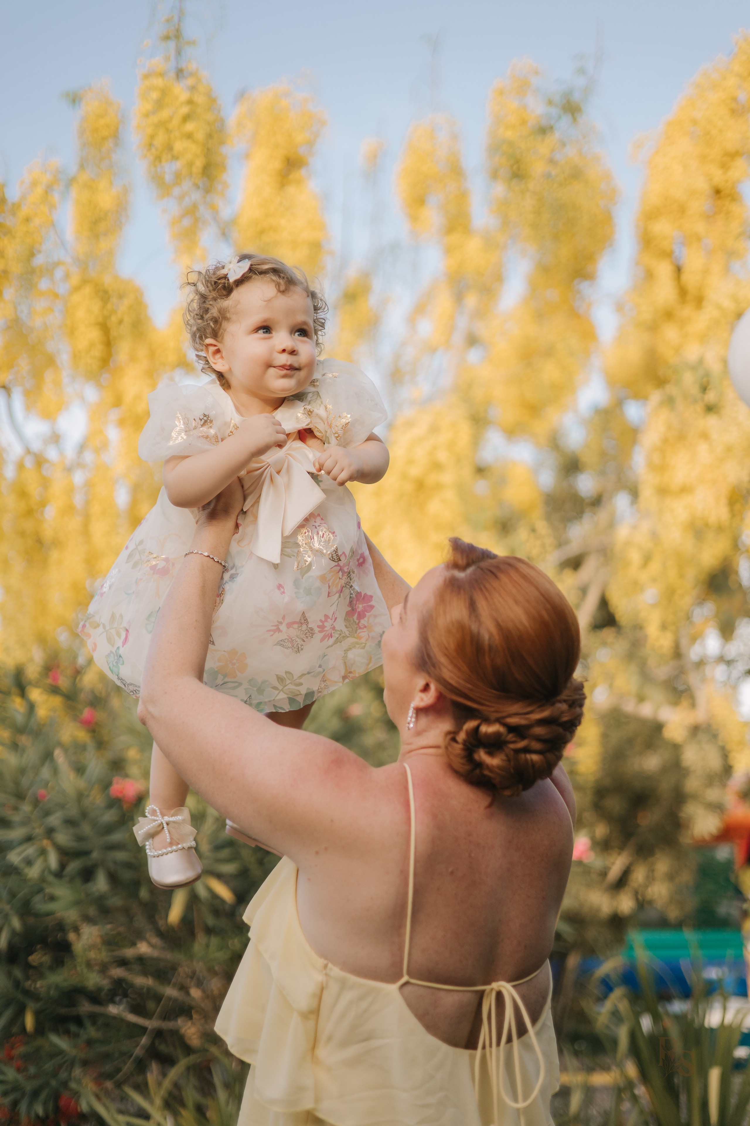 Aurora — 1 ano. Fotógrafo Richard Silvestre — Casamentos na Bahia