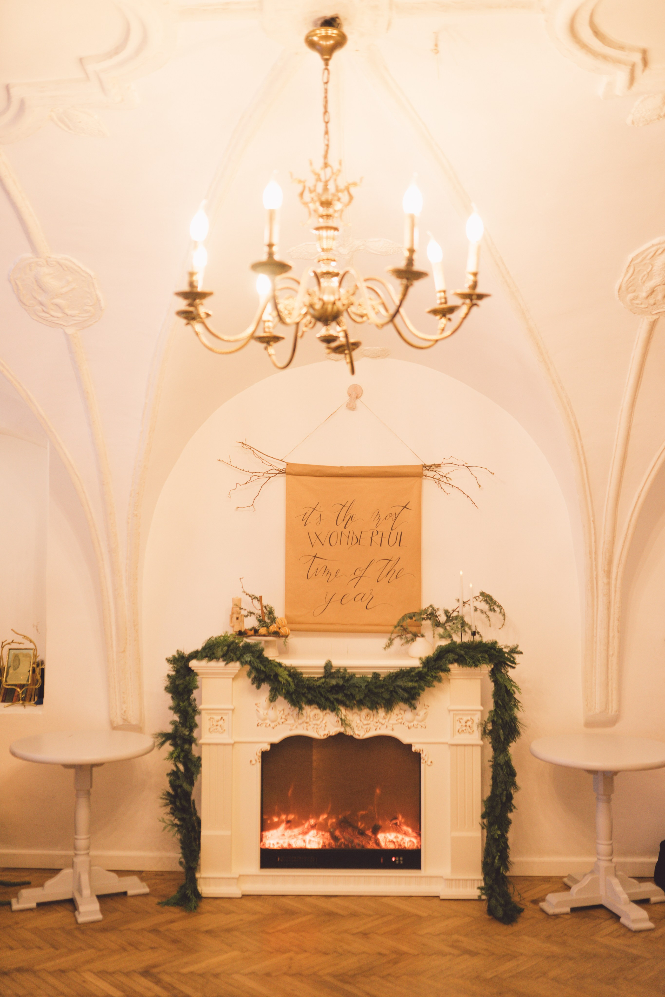 Fotografie de Eveniment Brașov: Povești Vizuale | Mădălina Beda. Madalina Beda- Artist vizual, fotograf, doula la nastere, consultant babywearing Brasov si in toata tara