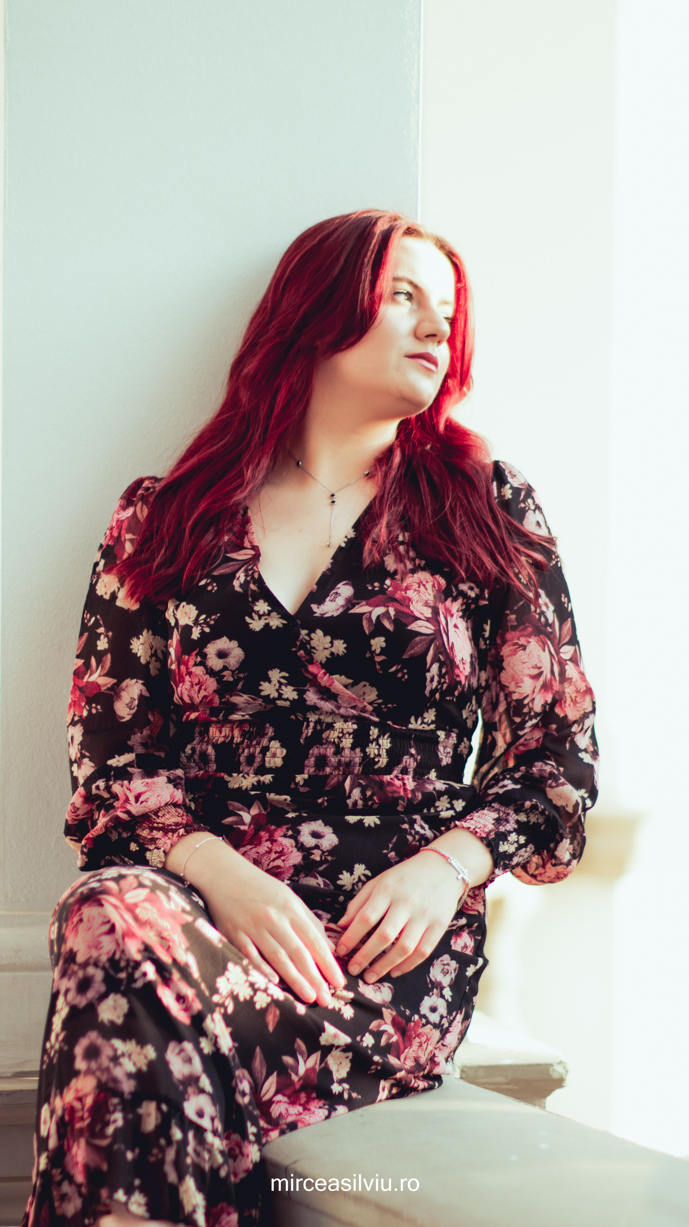 Denisa. Fotograf de portrete și evenimente din Cluj-Napoca. Ședințe foto individuale, nunți, botezuri și aniversări în Cluj și județul Cluj