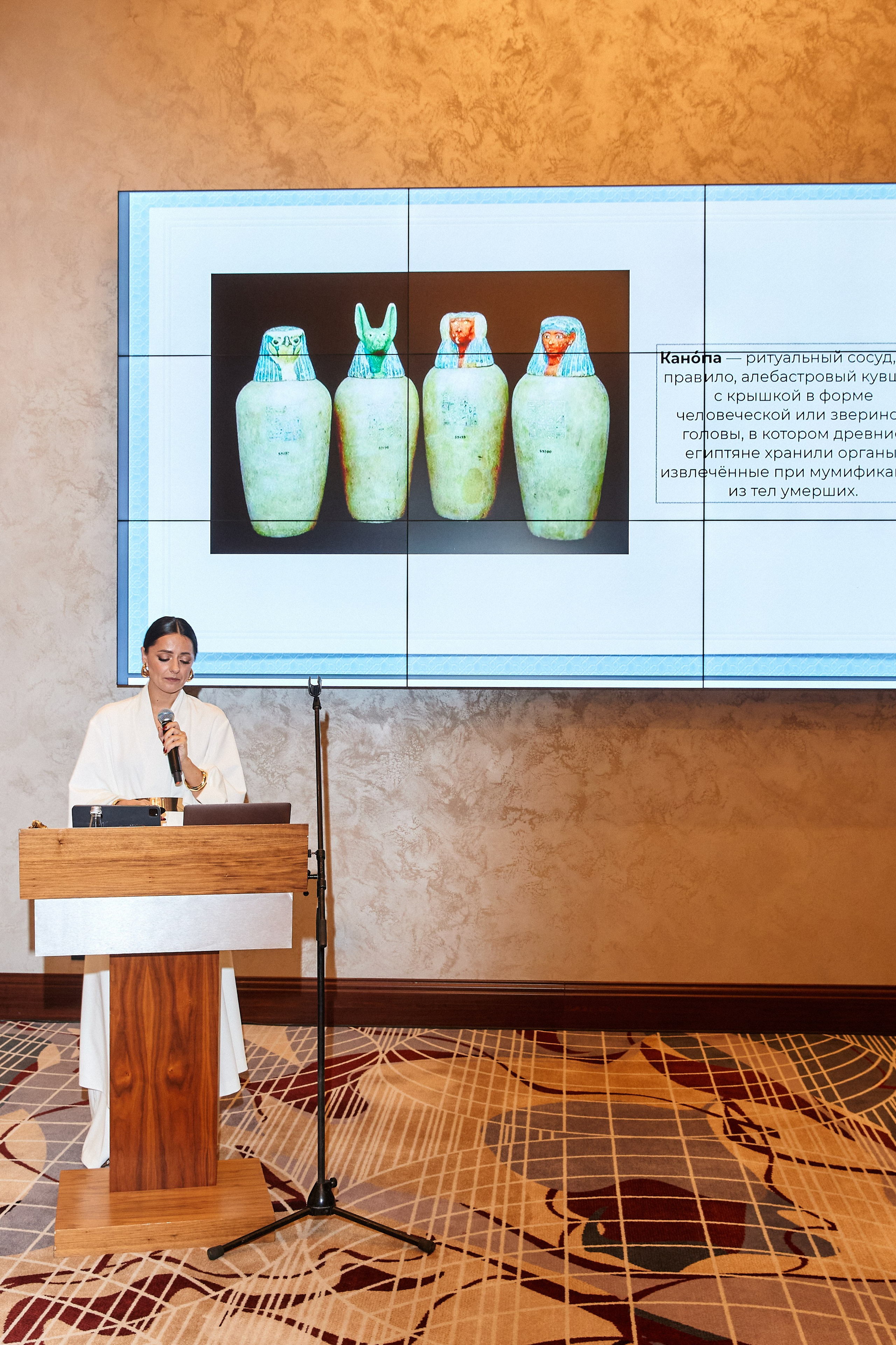 Conference by Daria Oskin. Destination wedding and fashion photographer in Riga Igor Davidovich