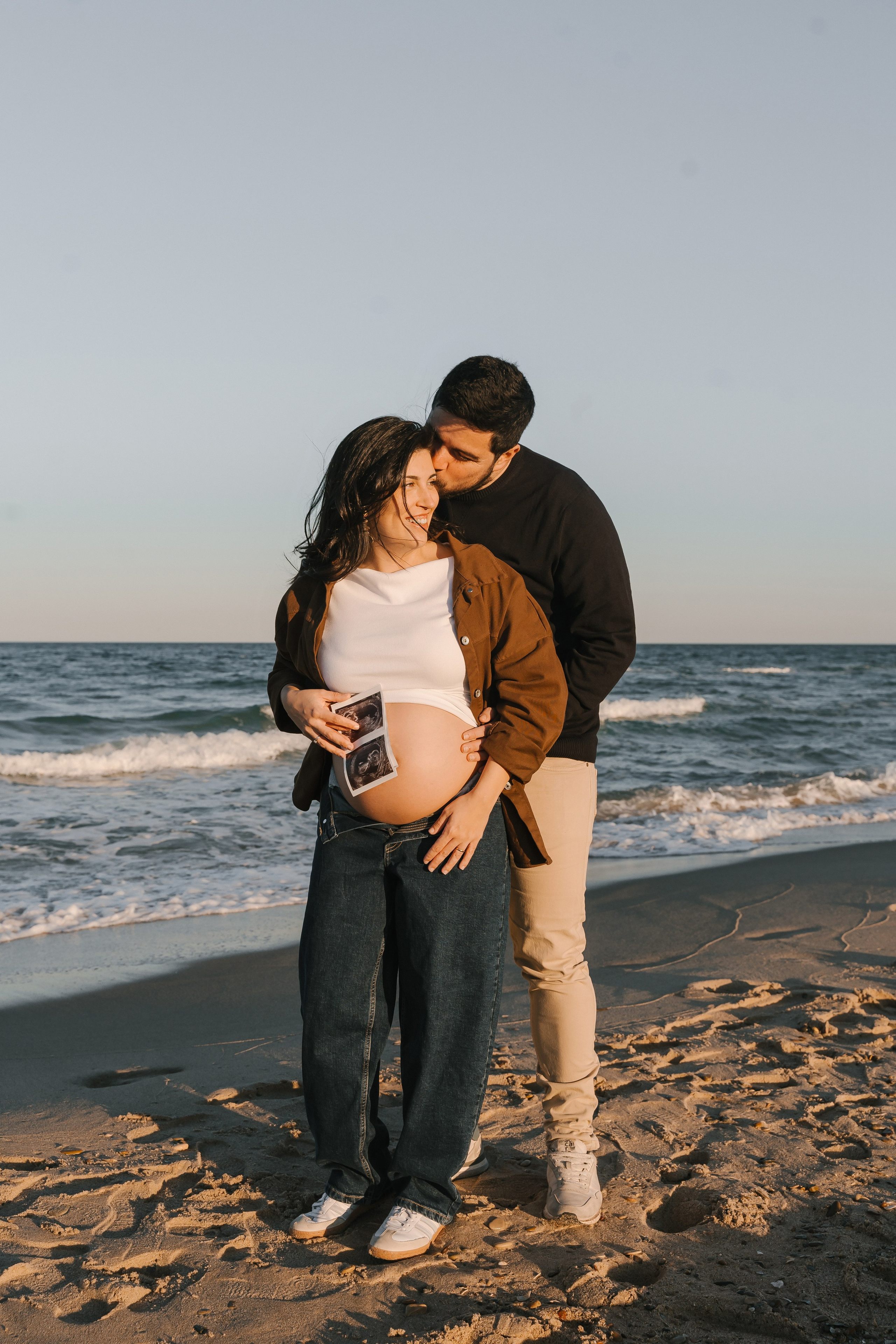 Laura y Nacho. Fotógrafa de bodas y familias en España, Valencia: Nadia ProFoto