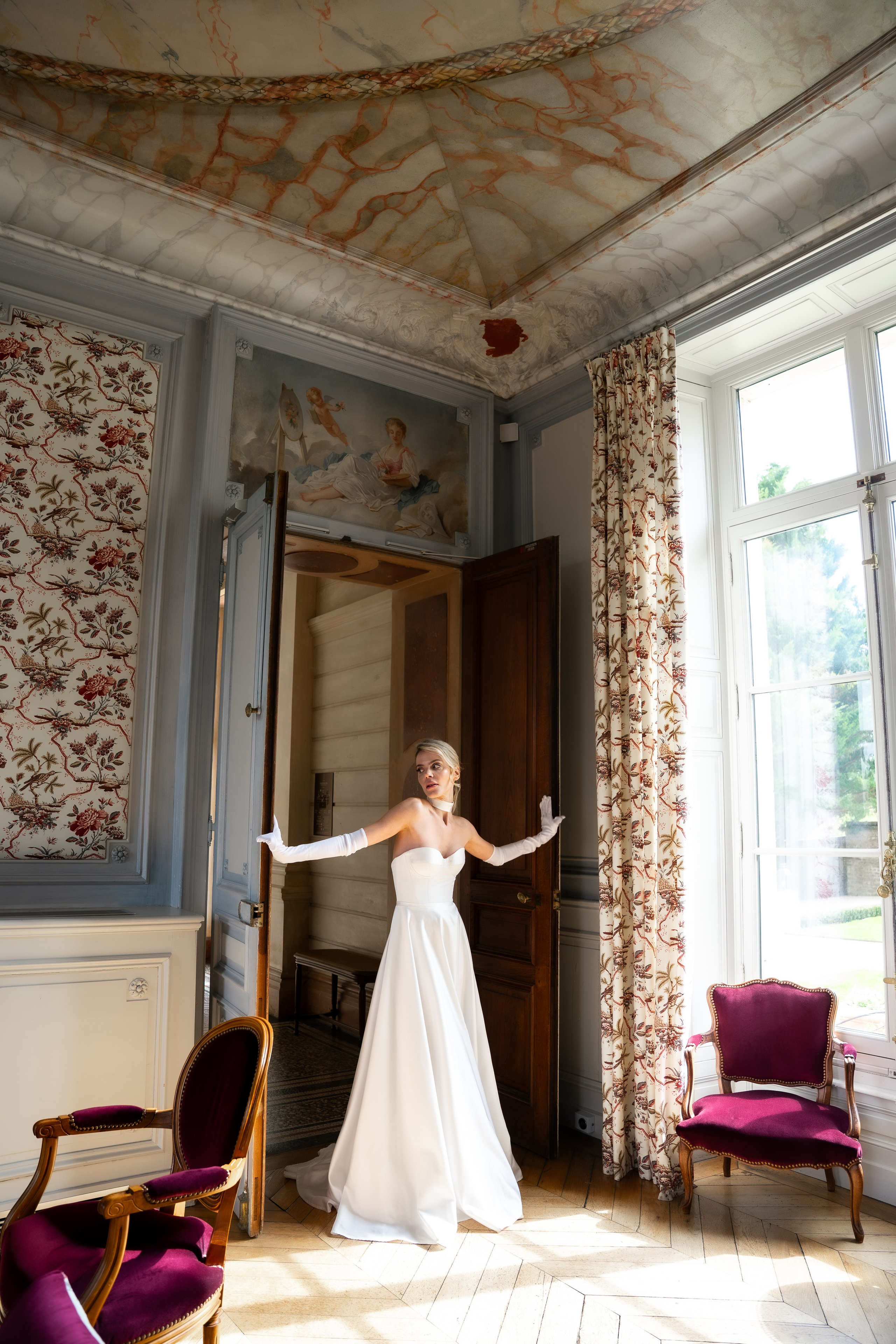 Chateau elopement inspiration. Wedding photographer in Paris Oksana Shum