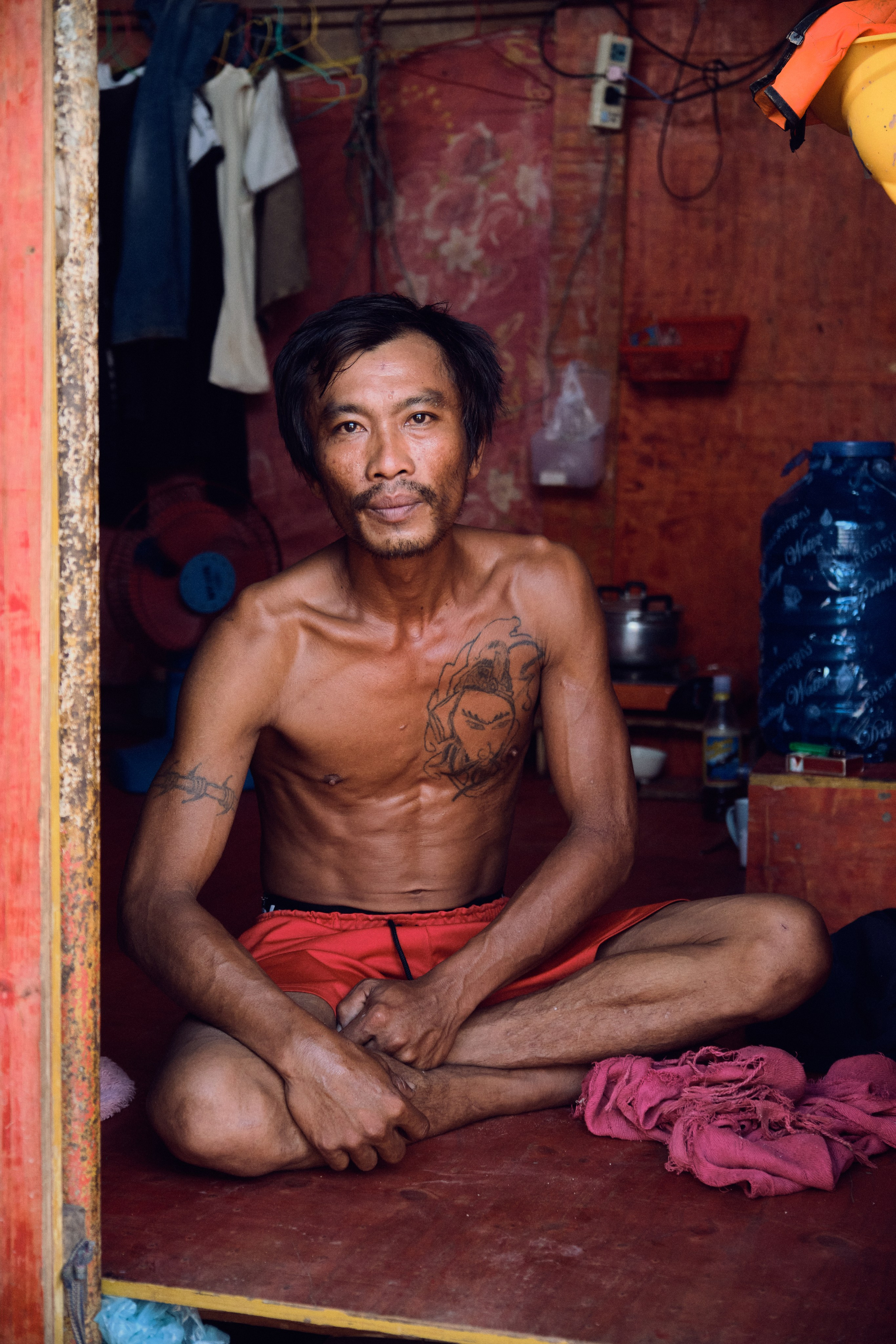 Street. Petr Nabutov. Portrait photography, Cambodia