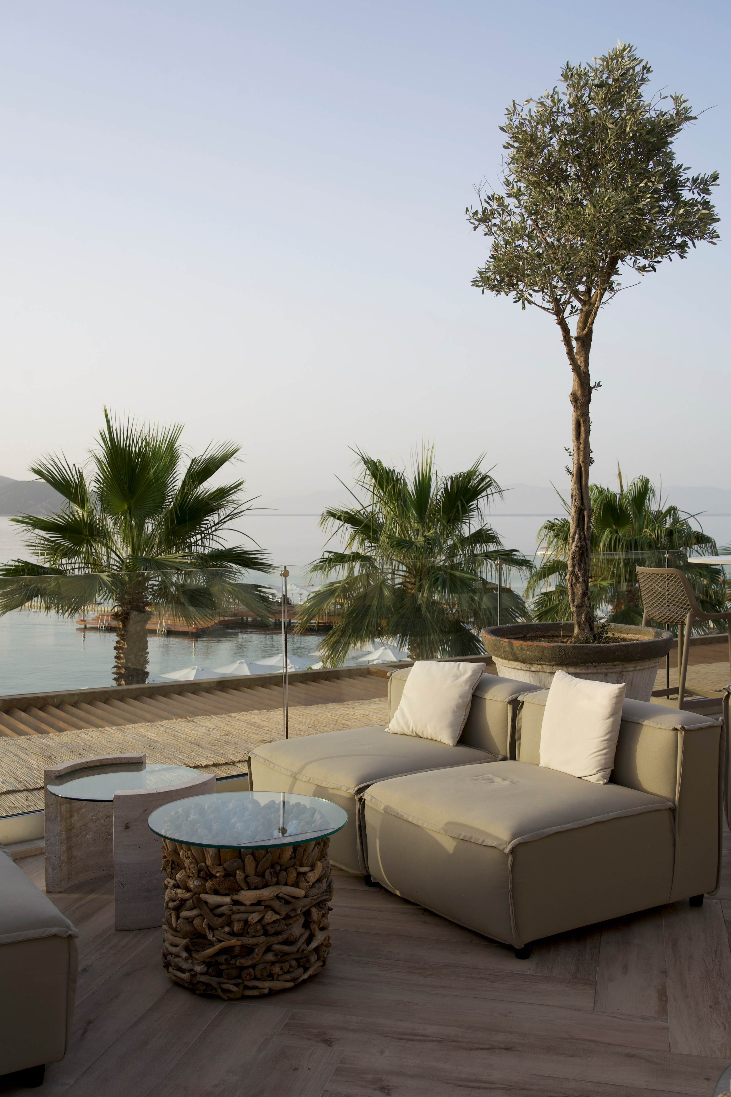 Professional photographer and videographer specializing in filming hot