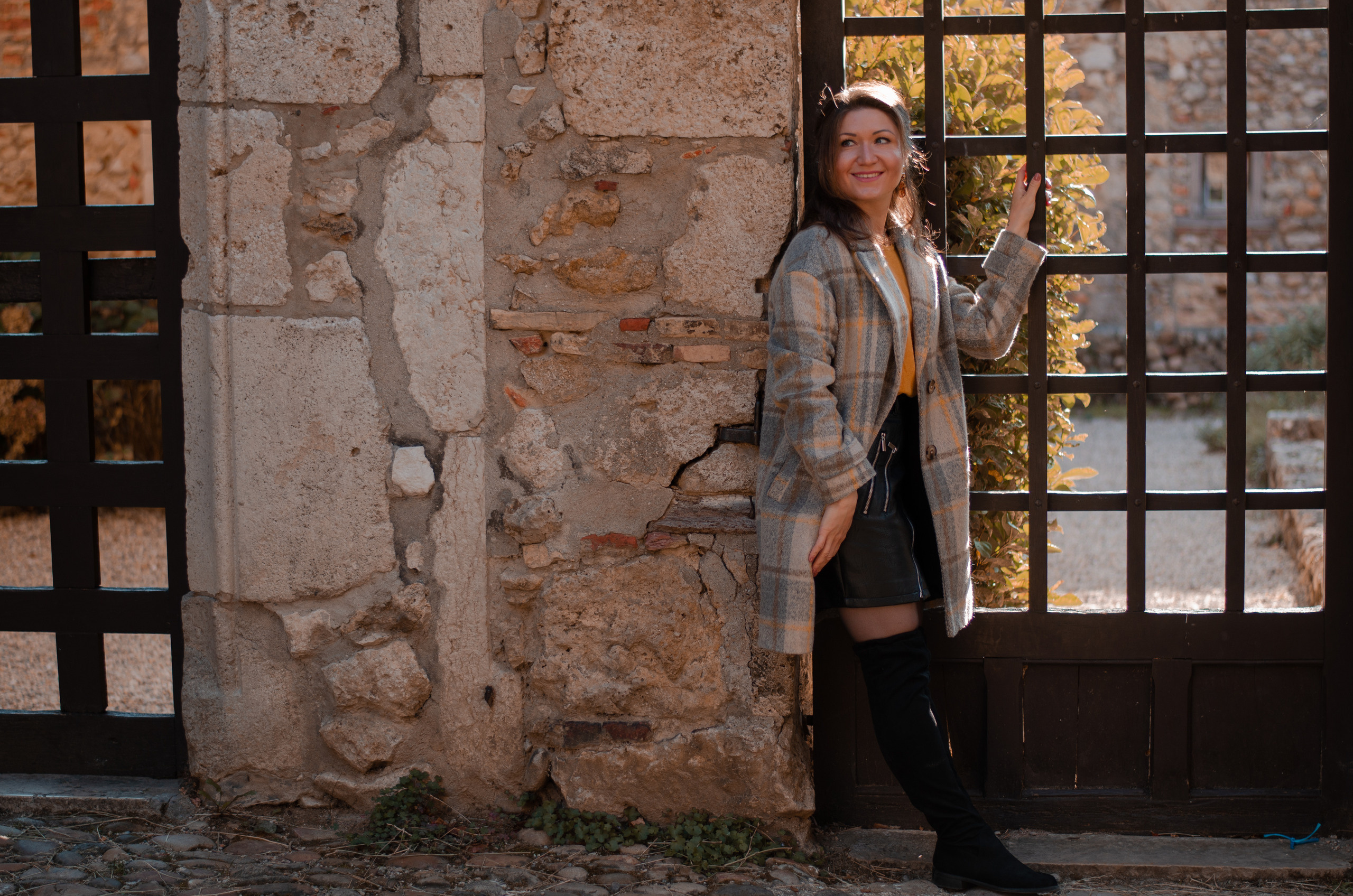 Promenade à Pérouges. Ekaterina Brevet - photographe de mariage