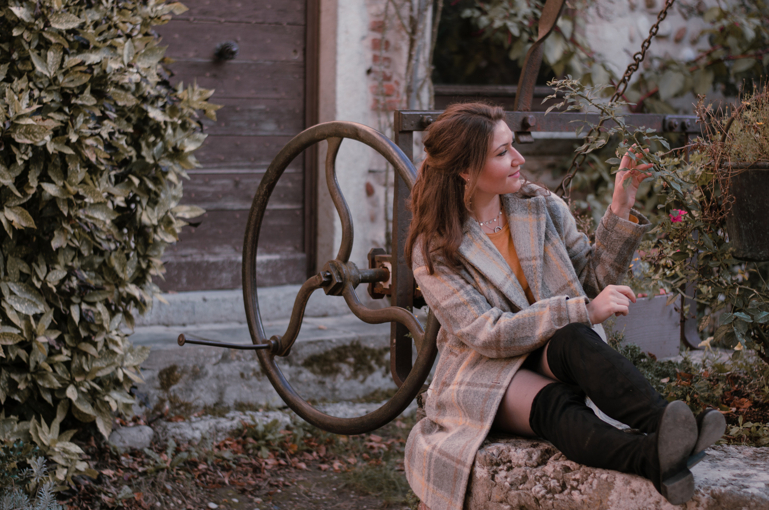 Promenade à Pérouges. Ekaterina Brevet - photographe de mariage