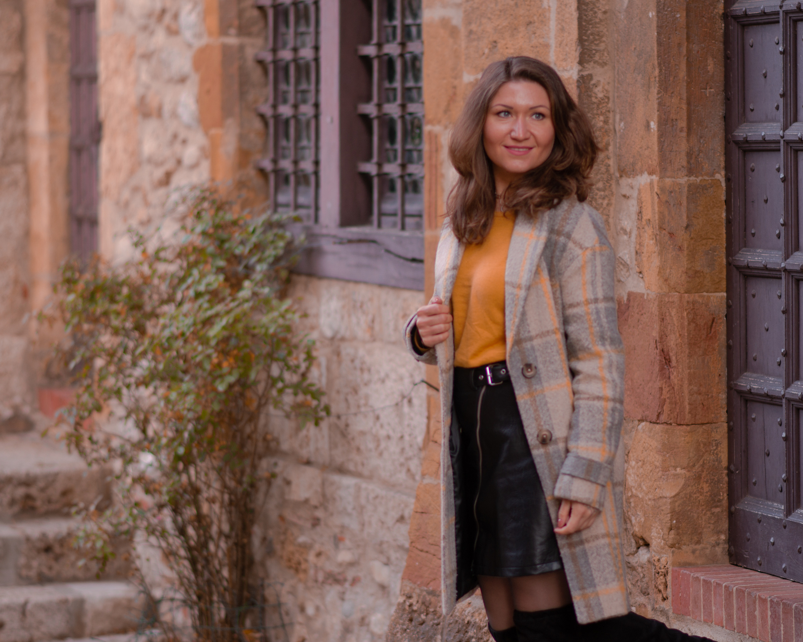 Promenade à Pérouges. Ekaterina Brevet - photographe de mariage