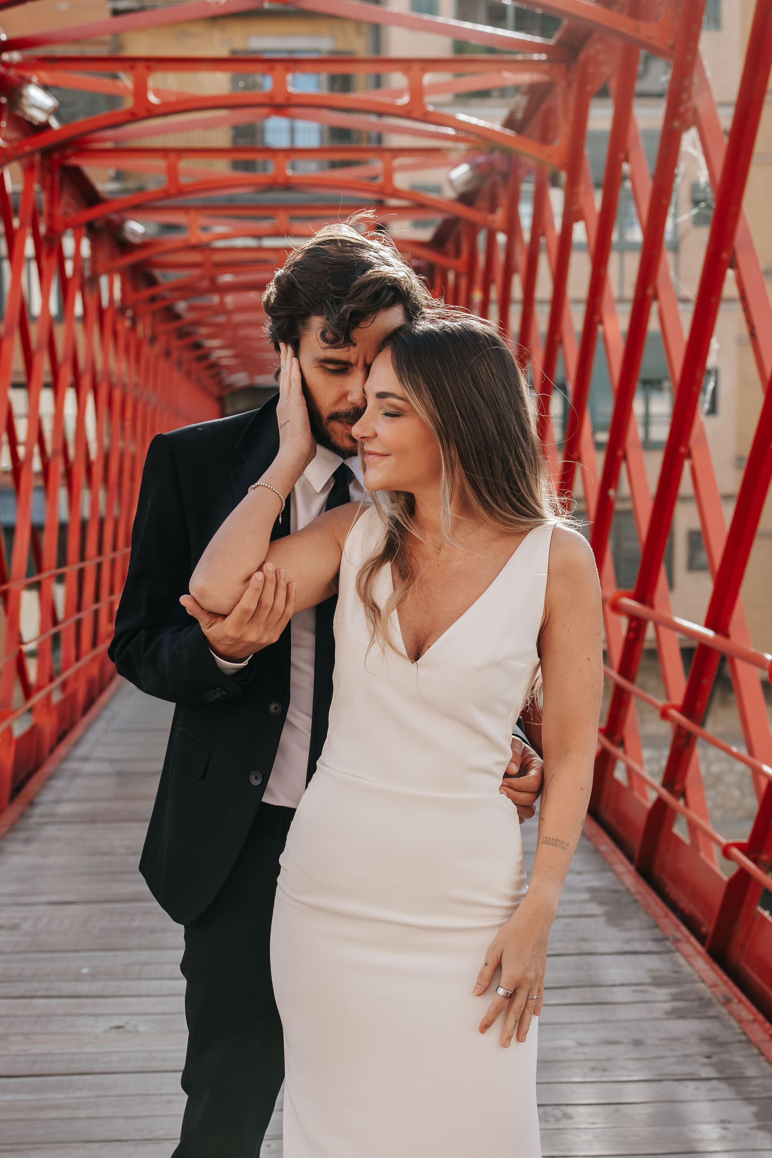 Barbara+Carlos, Girona, Love story. Wedding photographer in Catalonia