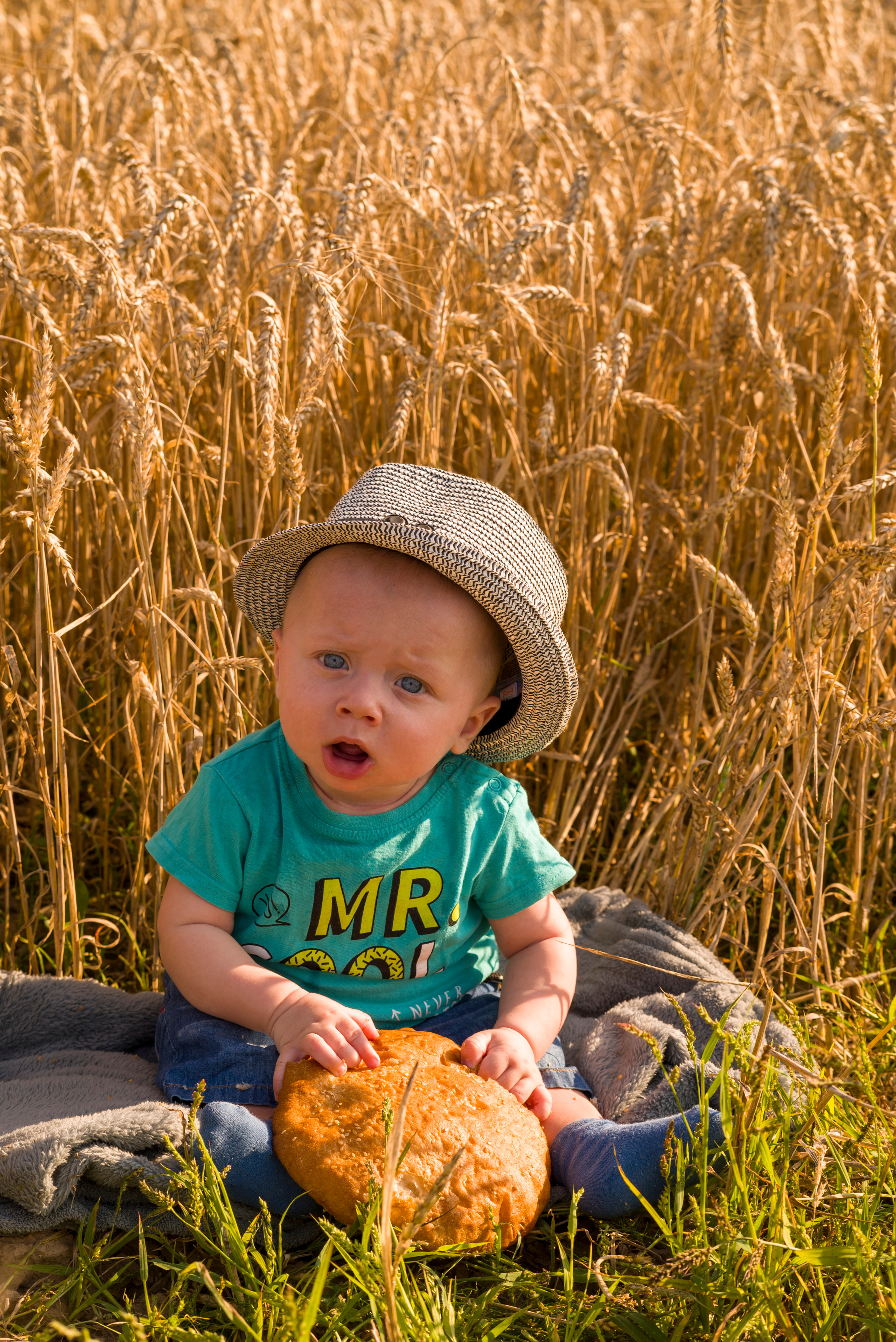 Рафаэль 6 месяцев. Семейный и детский фотограф в Краславе