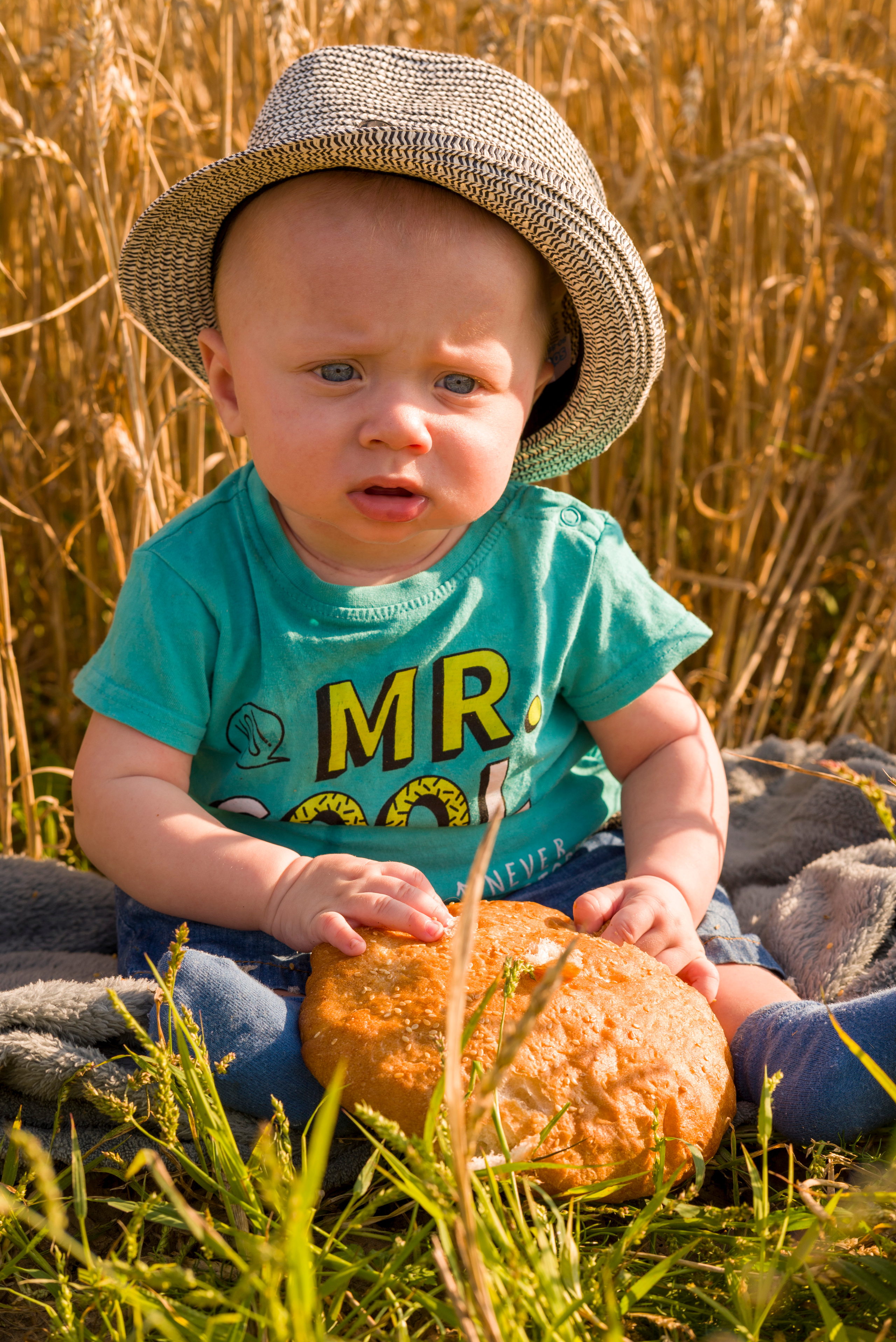 Рафаэль 6 месяцев. Семейный и детский фотограф в Краславе