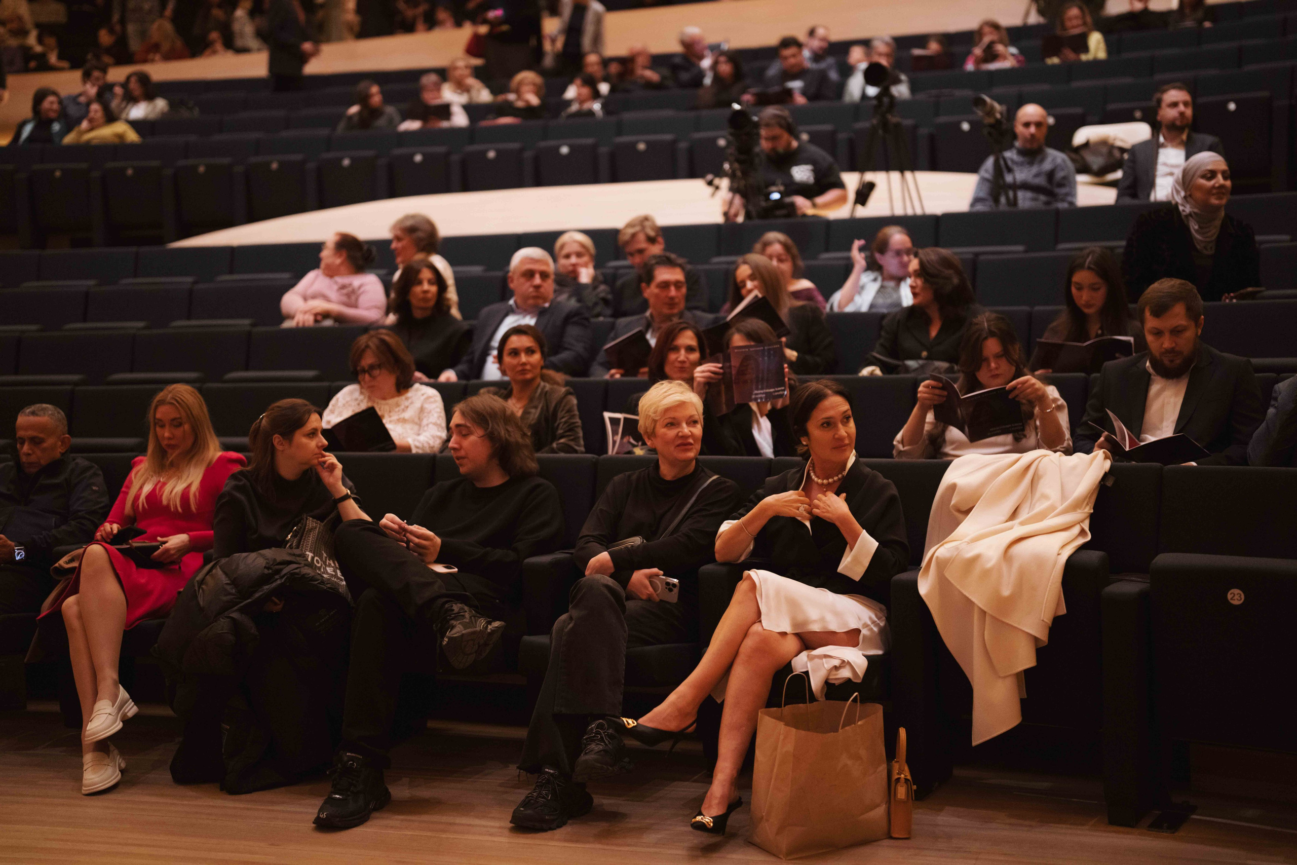 The Tchaikovsky Academic Grand Symphony Orchestra in Baku. Wedding&Event photographer Ismail Rzayev in Baku