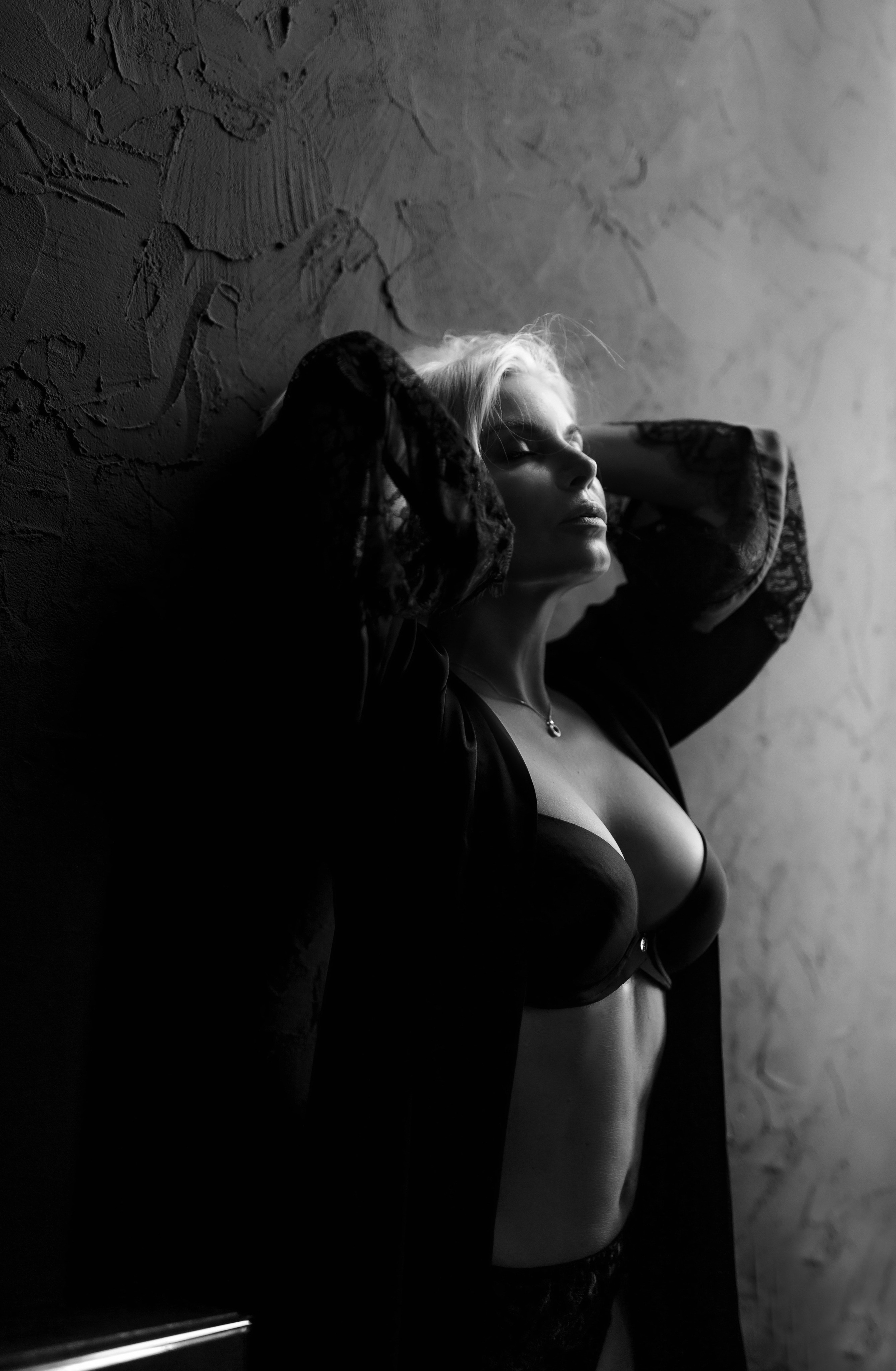 Swetlana. Sensualna w studio. Fotograf w Krakowie i Europie